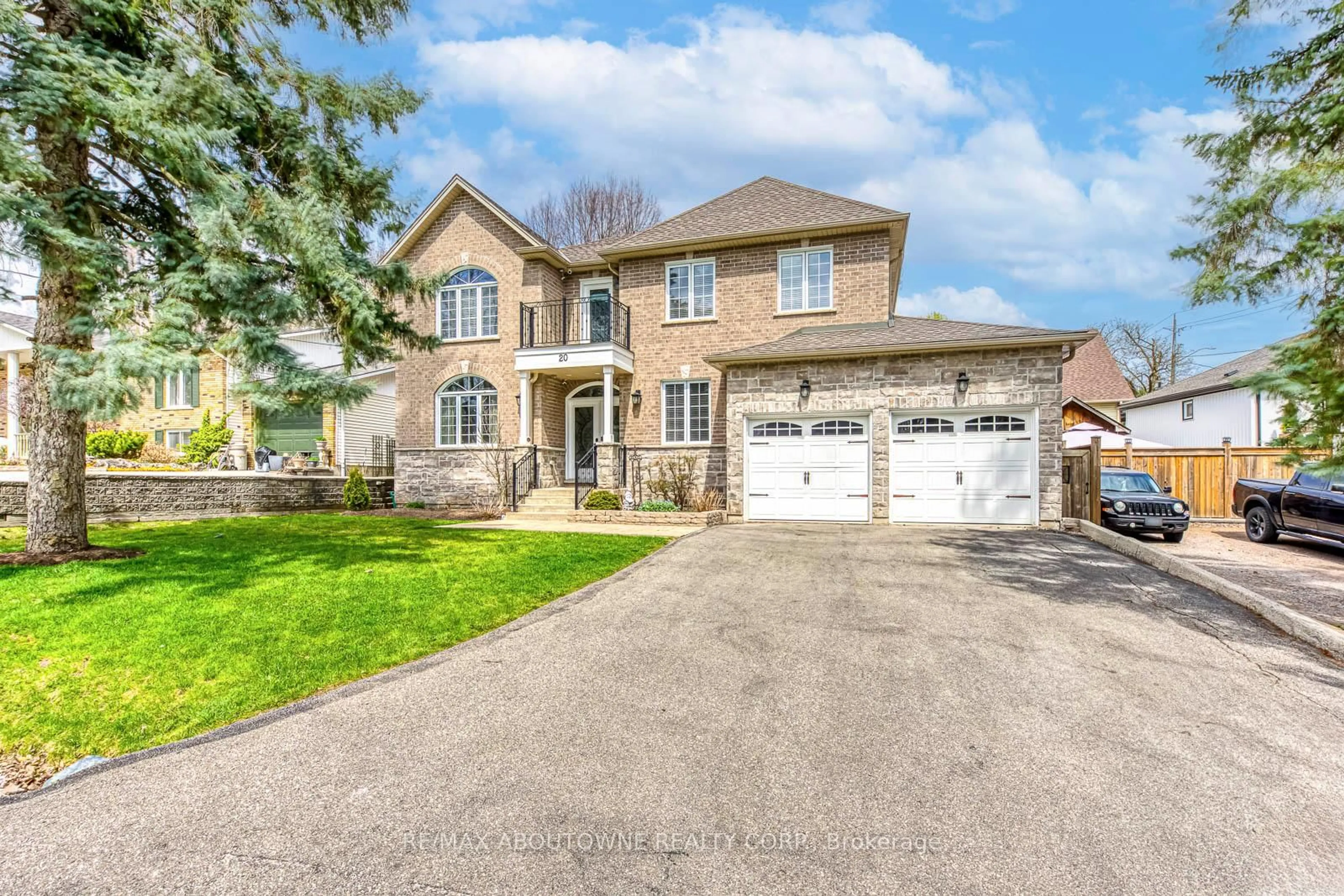 Home with brick exterior material, street for 20 Vinegar Hill St, Hamilton Ontario L0R 2H0