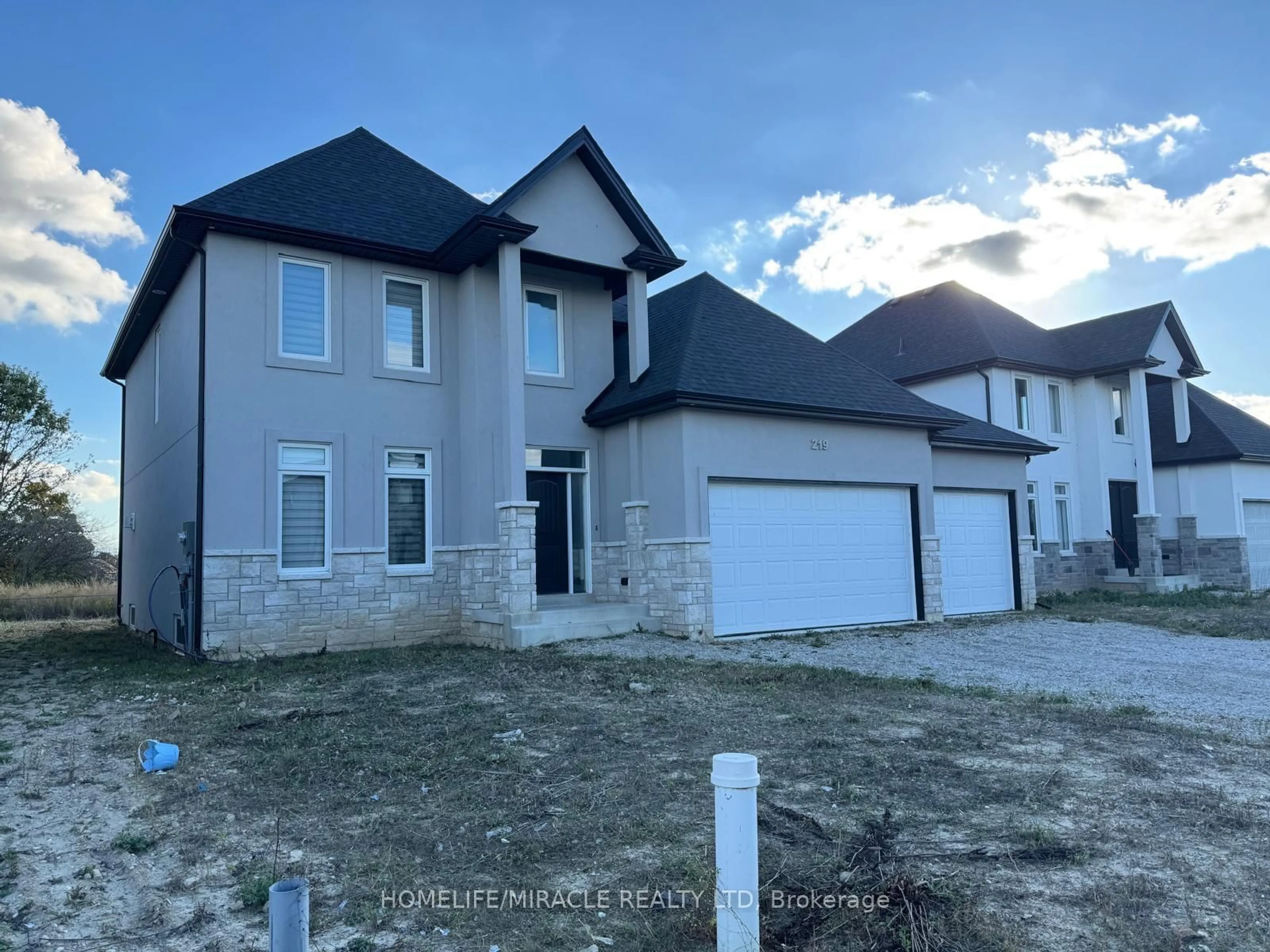 Unknown for 219 Cowan Crt, Amherstburg Ontario N9V 0G9