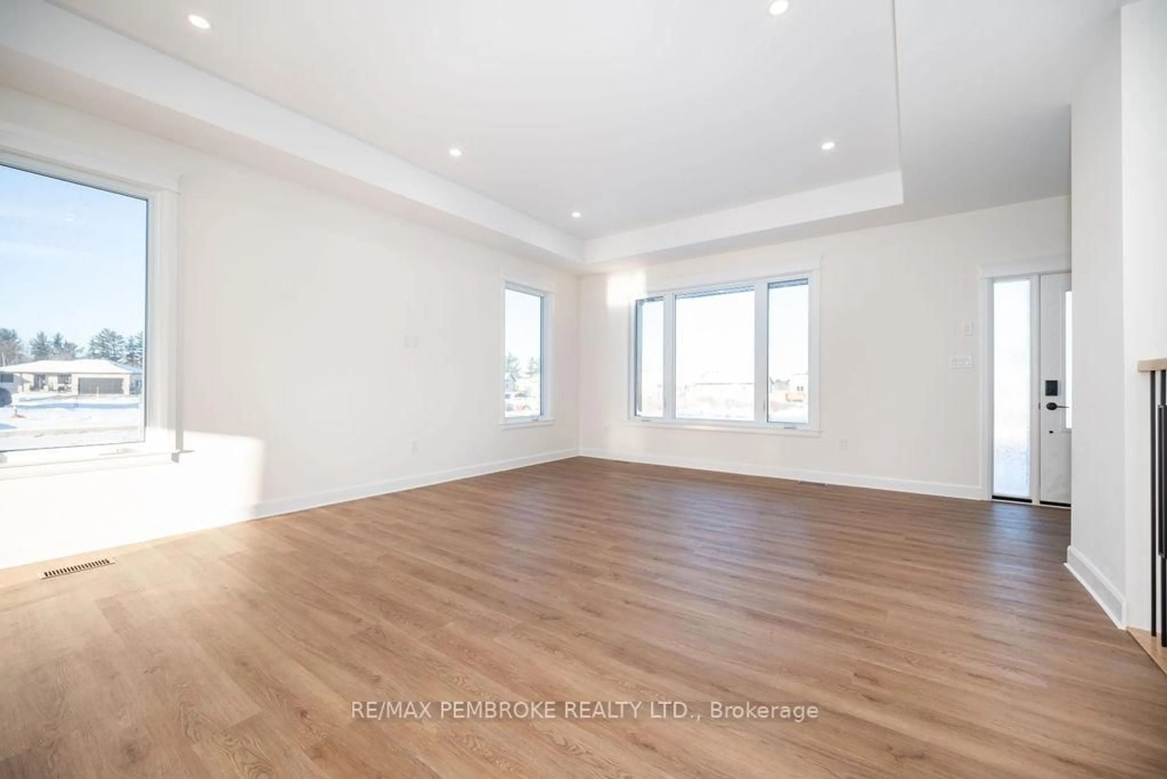 A pic of a room for 18 Durant St, Petawawa Ontario K8H 0G2