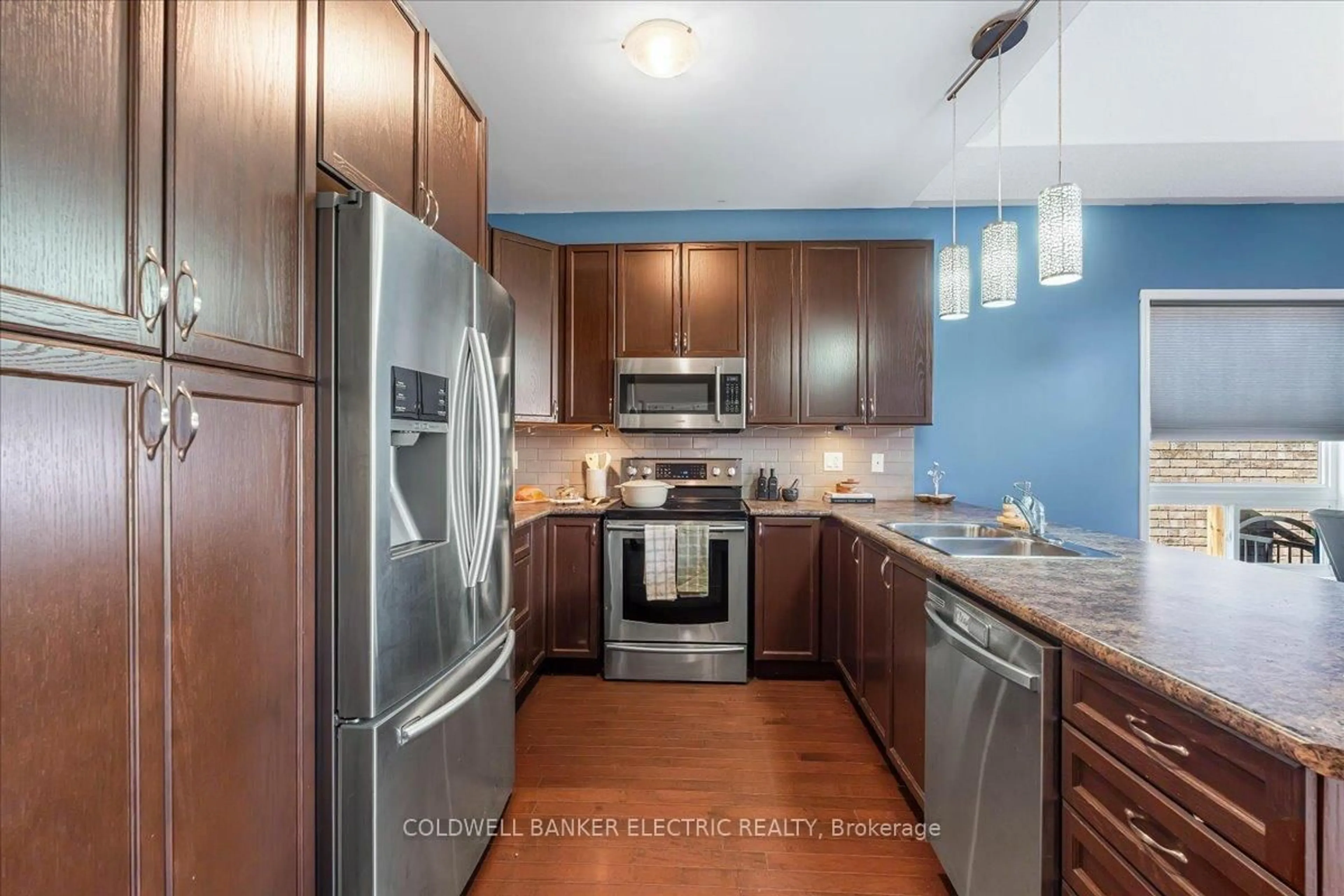 Standard kitchen, unknown for 432 Florence Dr, Peterborough Ontario K9J 0H9