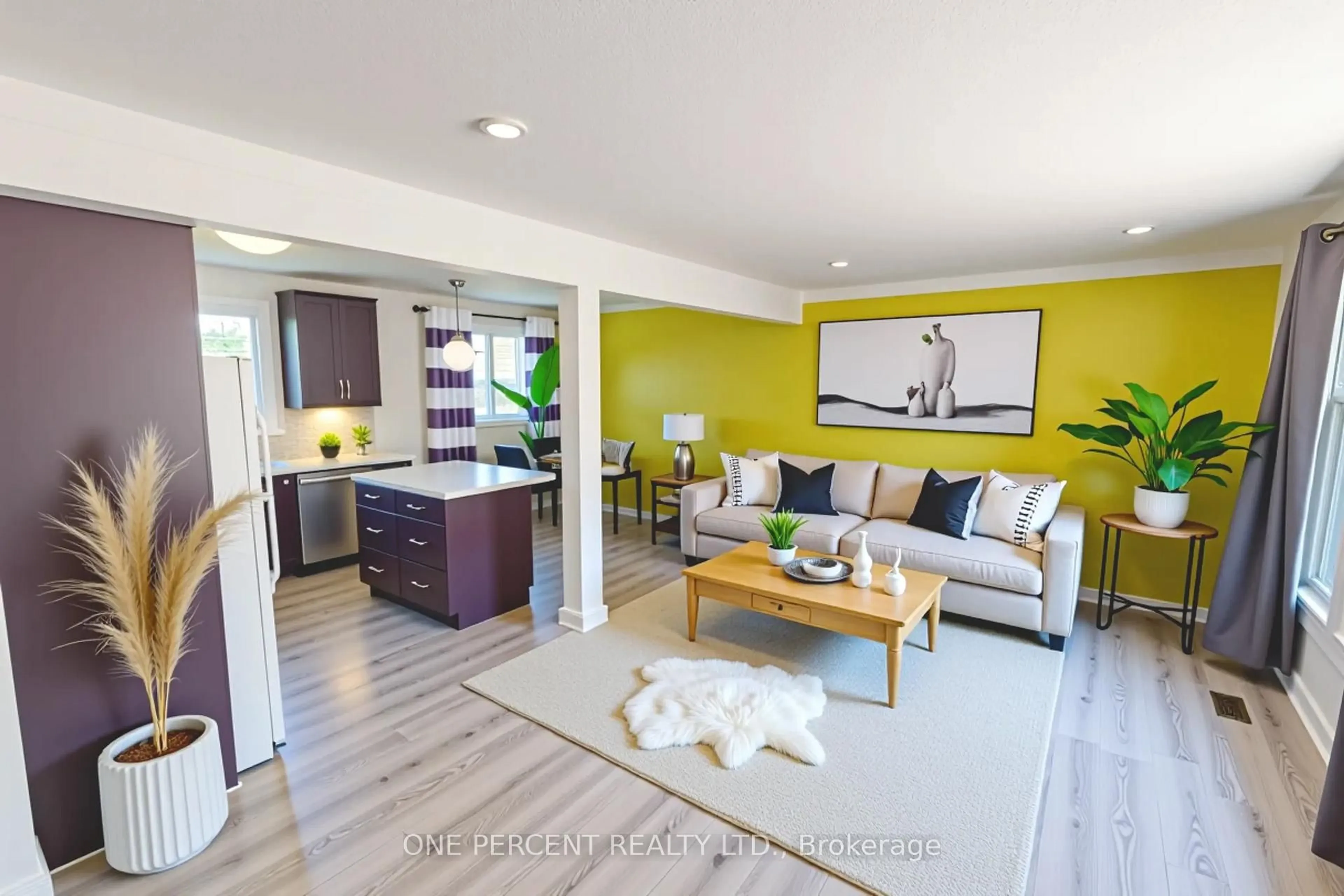 Living room with furniture, unknown for 43 Loyalist Dr, Welland Ontario L3C 2X9