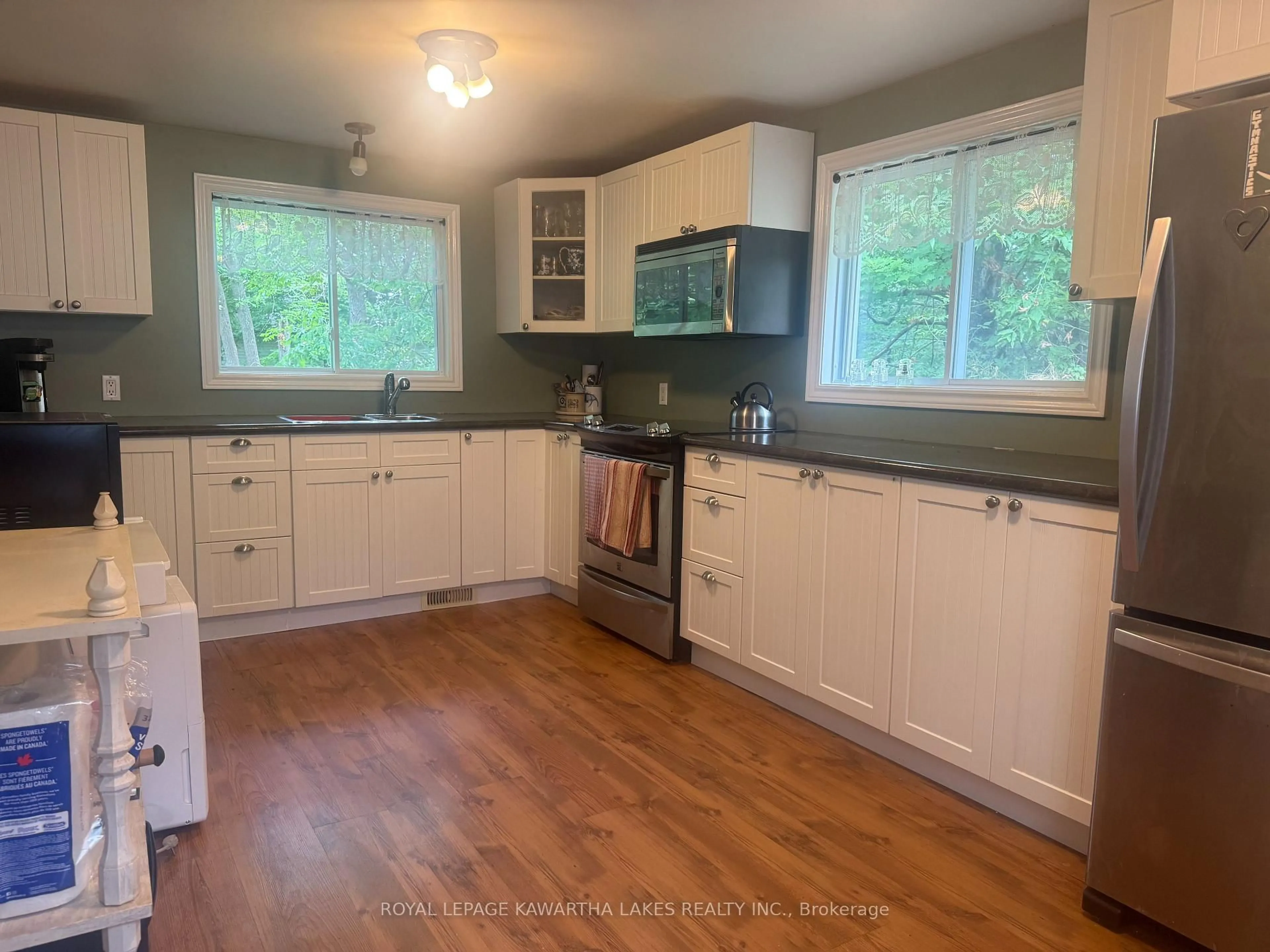 Standard kitchen, unknown for 5 Government Dock Rd, Kawartha Lakes Ontario K0M 2L0