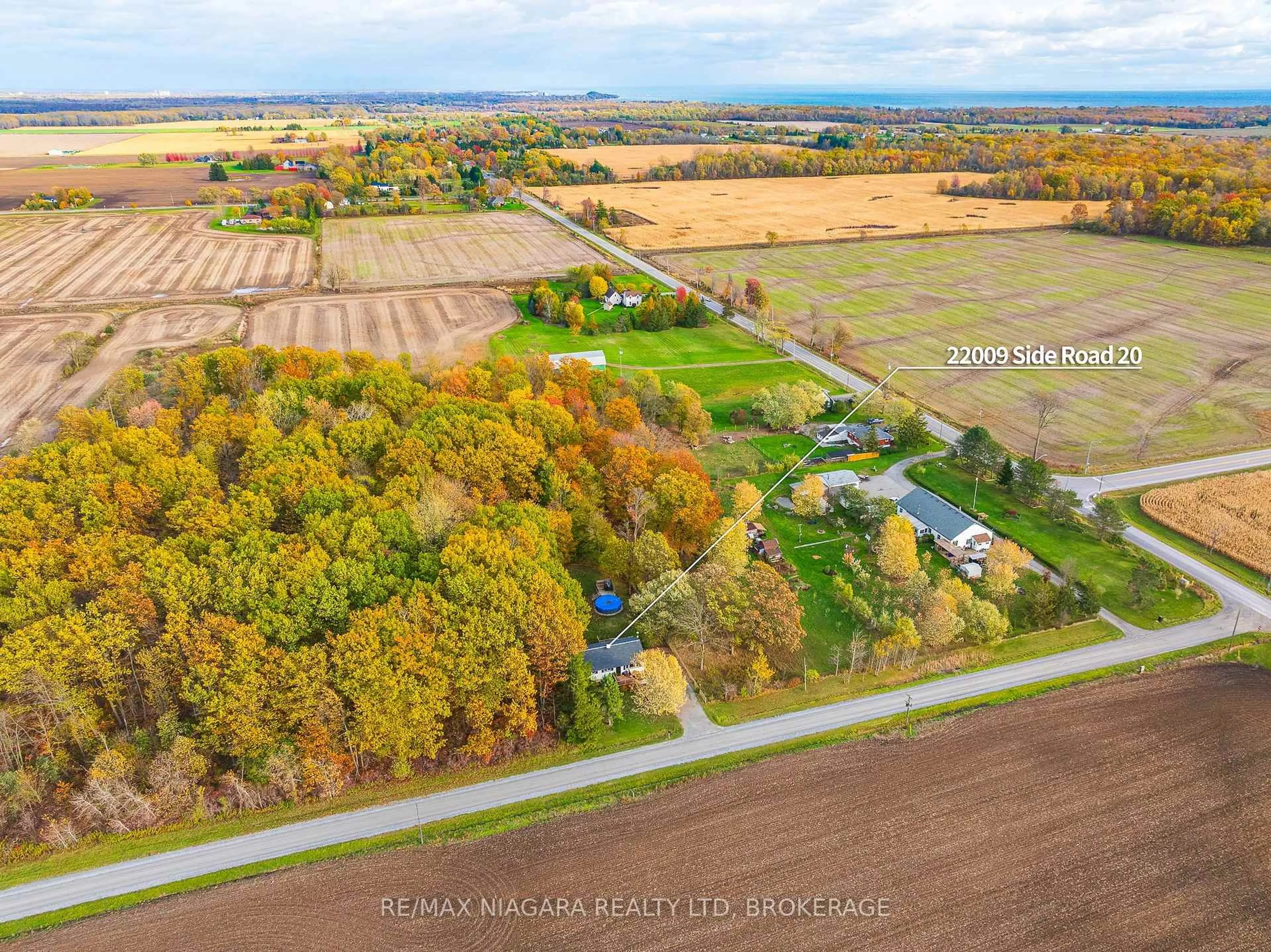A pic from outside/outdoor area/front of a property/back of a property/a pic from drone, unknown for 22009 Side Road 20, Wainfleet Ontario L0S 1V0