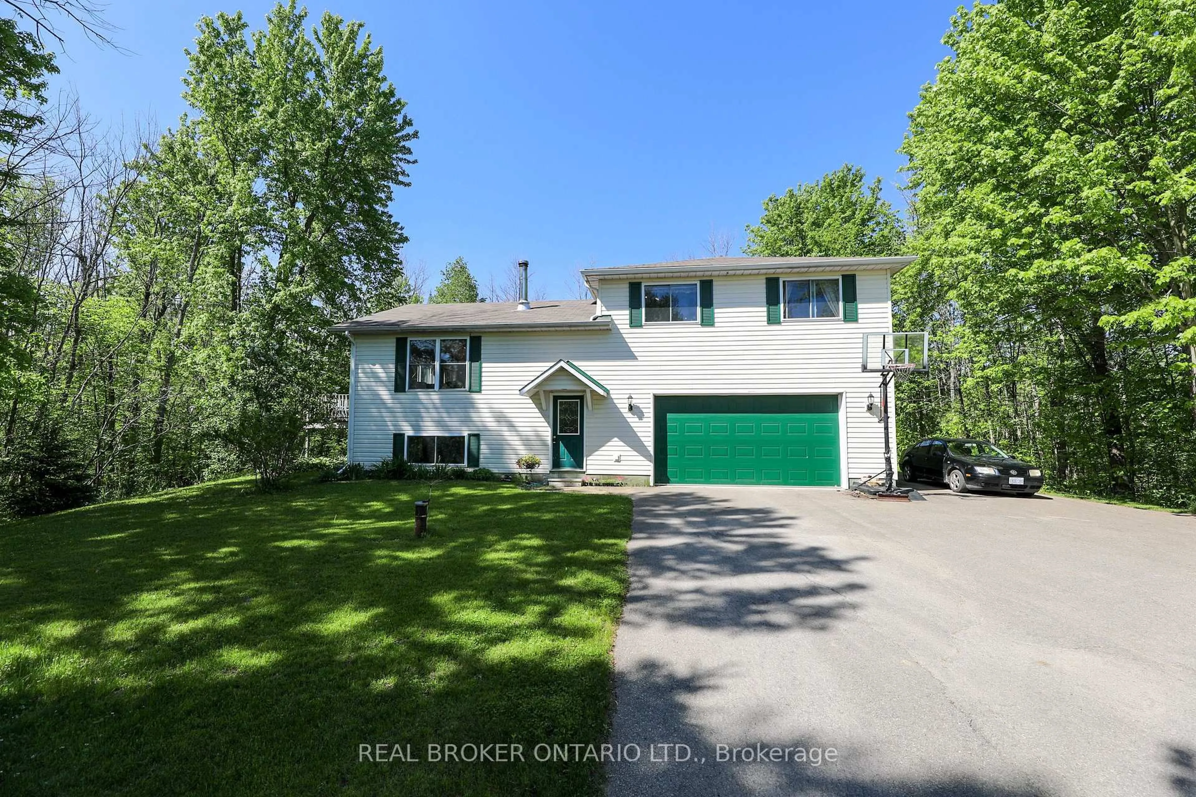 A pic from outside/outdoor area/front of a property/back of a property/a pic from drone, street for 988 County 44 Rd, North Grenville Ontario K0G 1T0