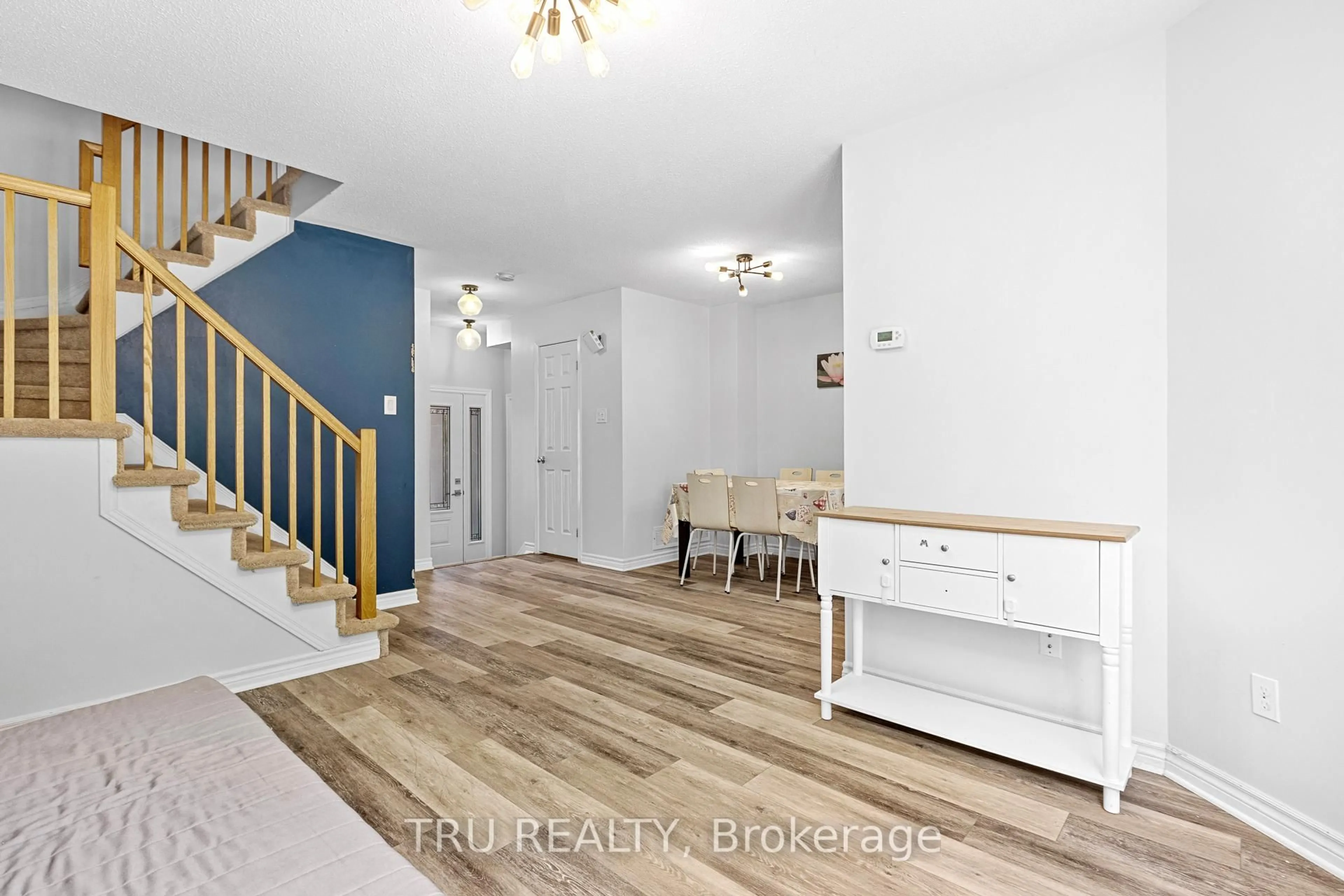 Unknown for 244 Stoneway Dr, Ottawa Ontario K2G 6A8