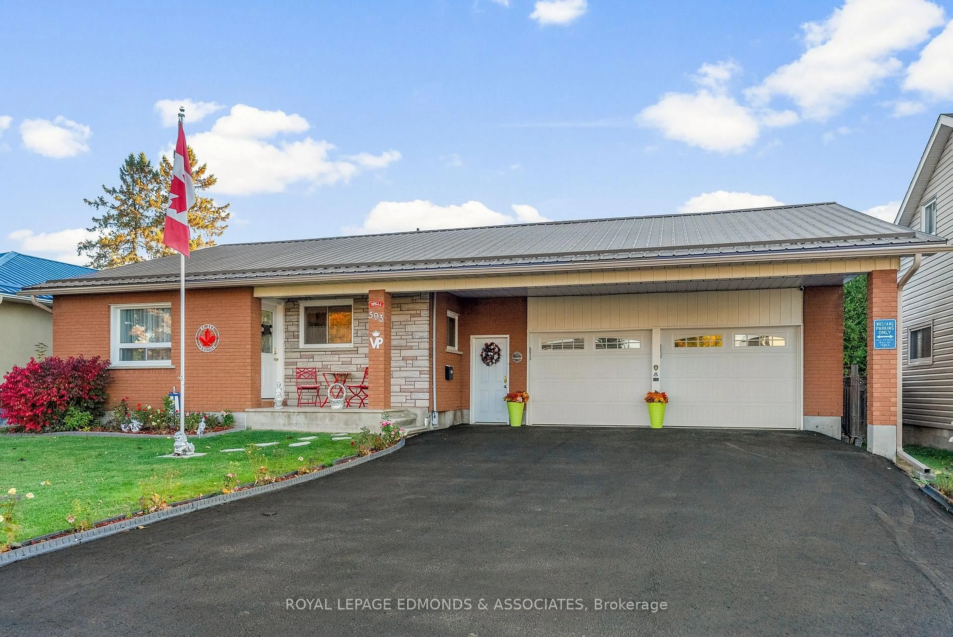 Home with brick exterior material, street for 593 Roy St, Pembroke Ontario K8A 6R6