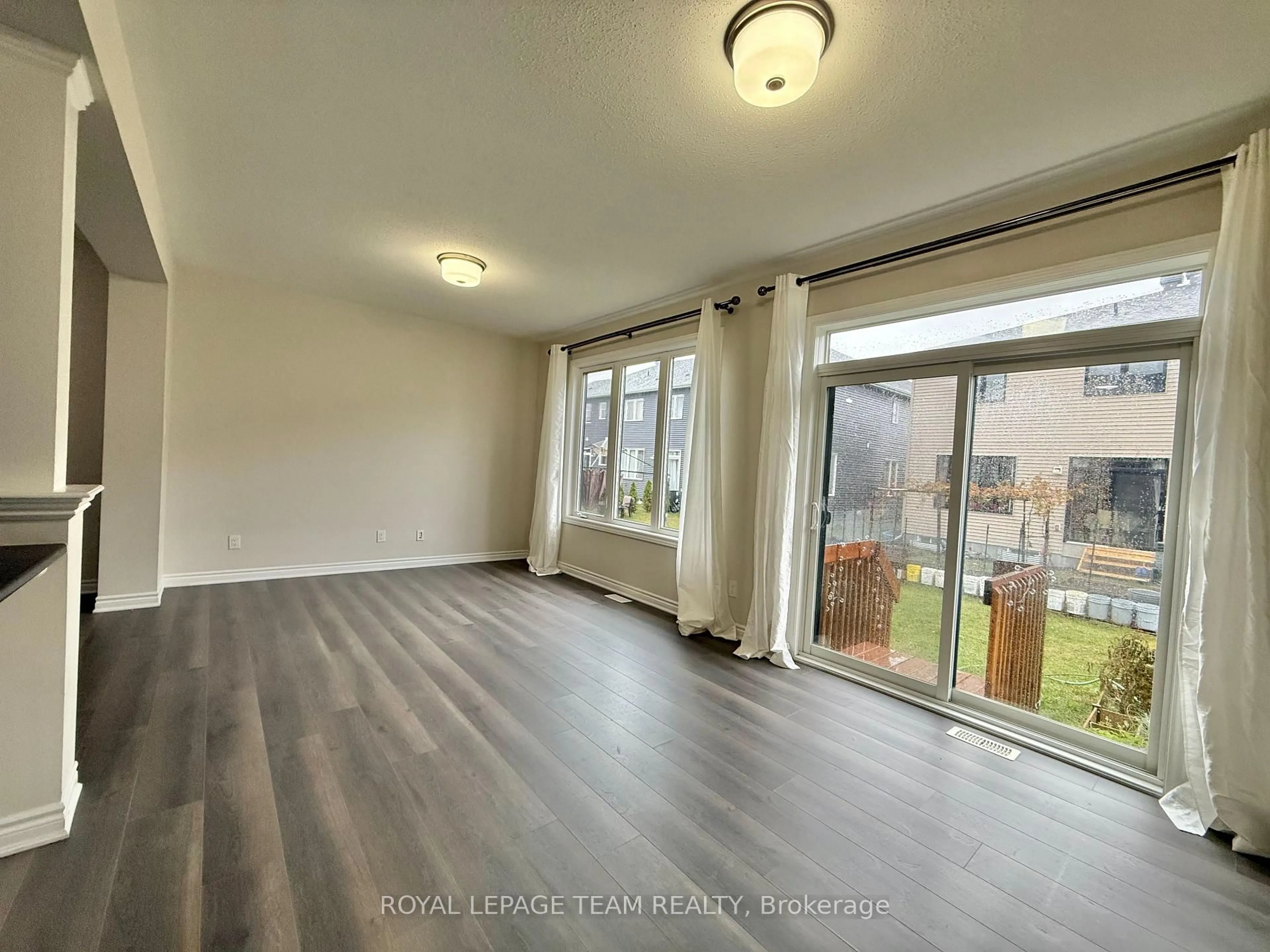 A pic of a room for 709 Megrez Way, Ottawa Ontario K2J 6S9