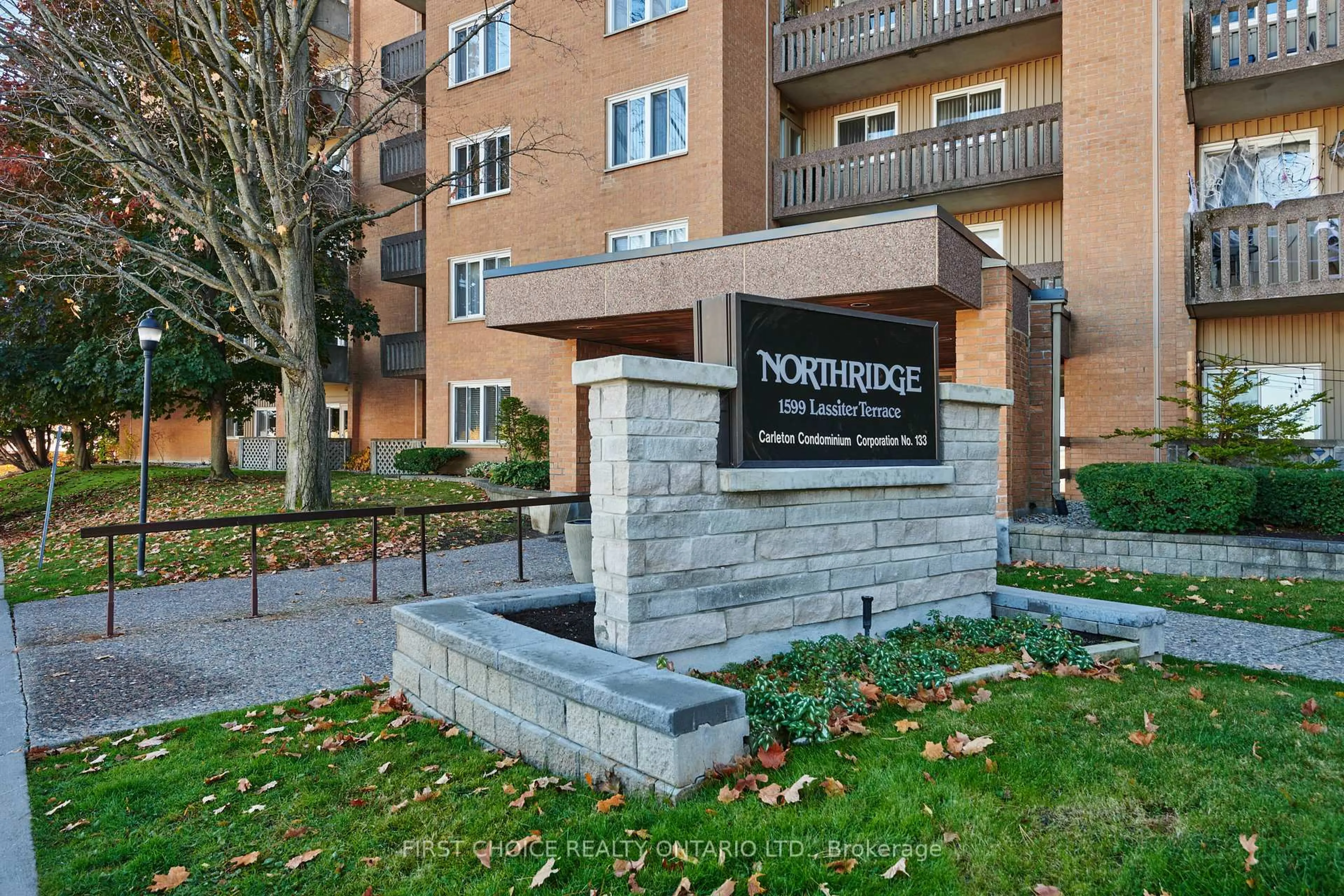 Indoor entryway for 1599 Lassiter Terr #217, Ottawa Ontario K1J 8R6