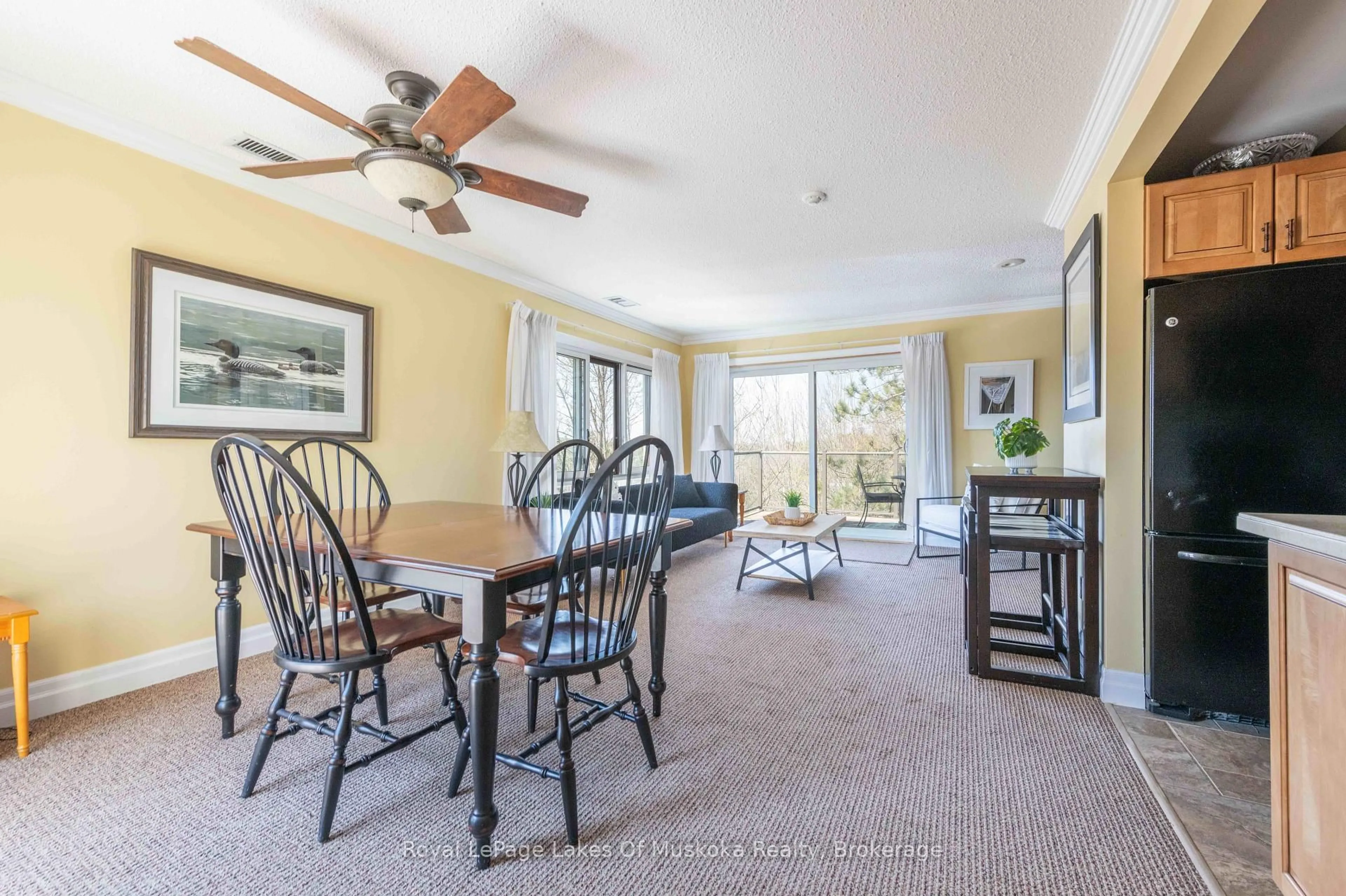 Dining room, unknown for 29 Tennisview Dr #301, Huntsville Ontario P1H 1A9