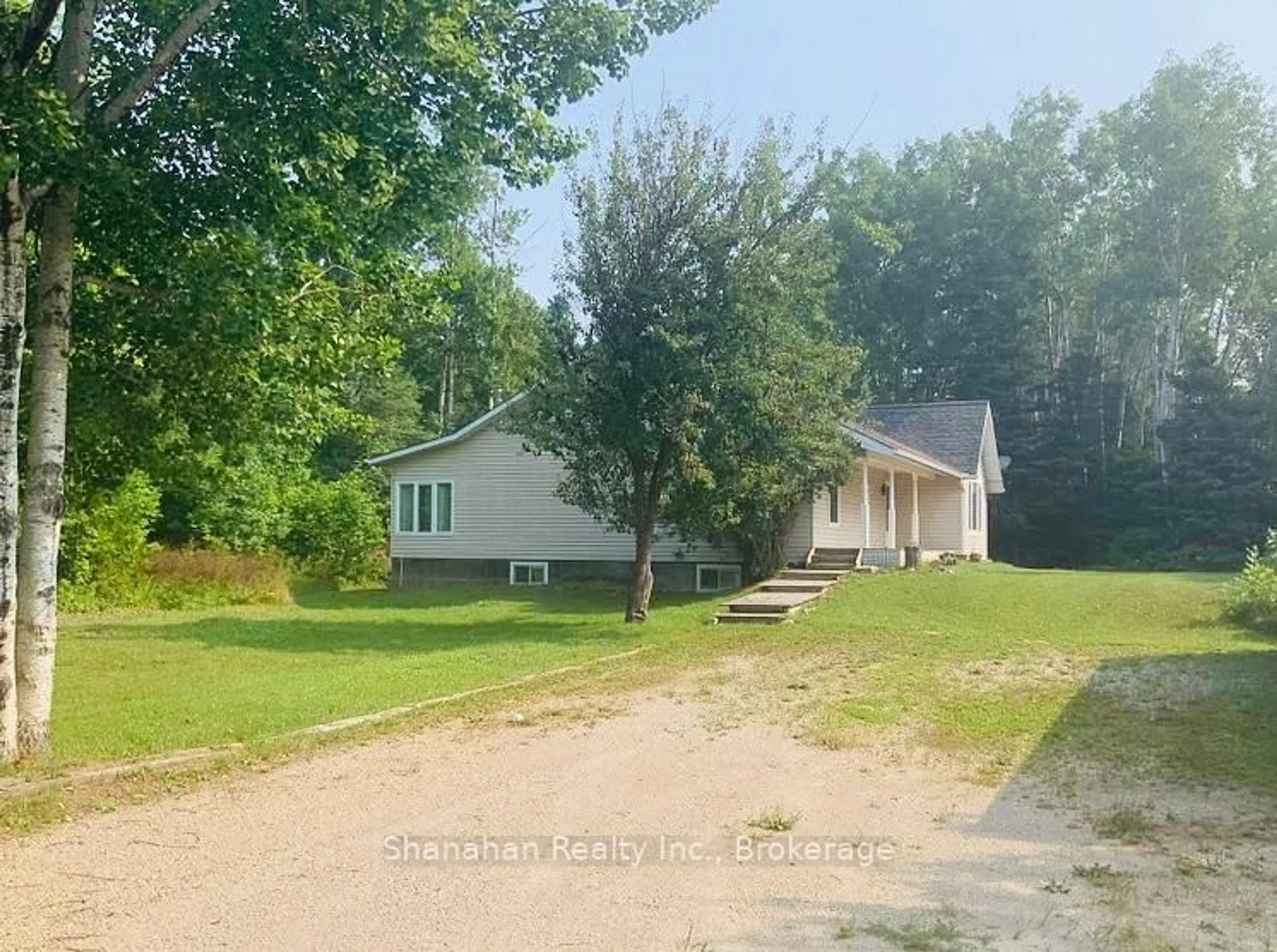 A pic from outside/outdoor area/front of a property/back of a property/a pic from drone, unknown for 20 Cape Hurd Rd, Northern Bruce Peninsula Ontario N0H 2R0