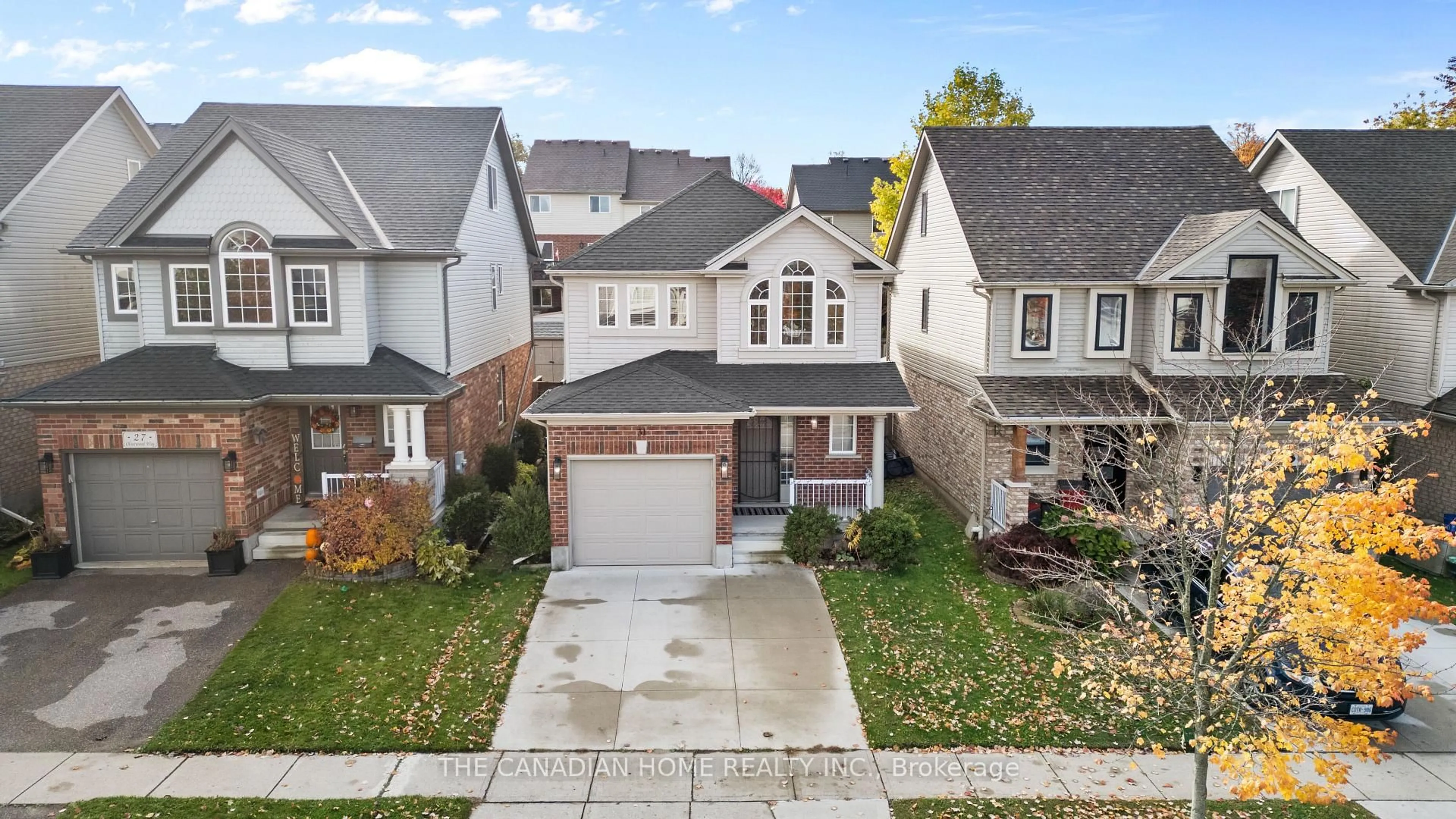 A pic from outside/outdoor area/front of a property/back of a property/a pic from drone, street for 31 Olivewood Way, Cambridge Ontario N3C 4N9