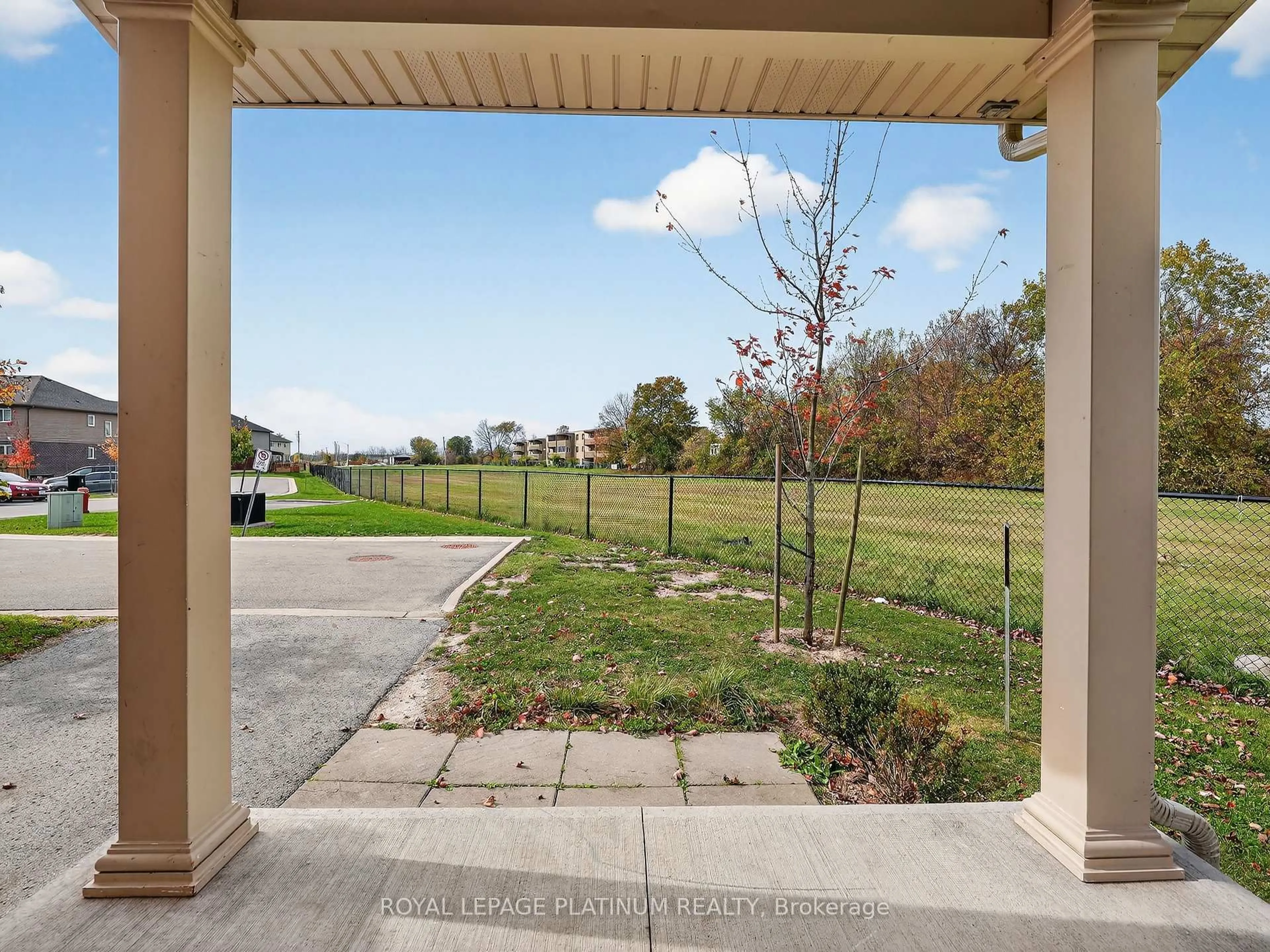 Patio, unknown for 7945 Oldfield Rd #14, Niagara Falls Ontario L2G 0Z4