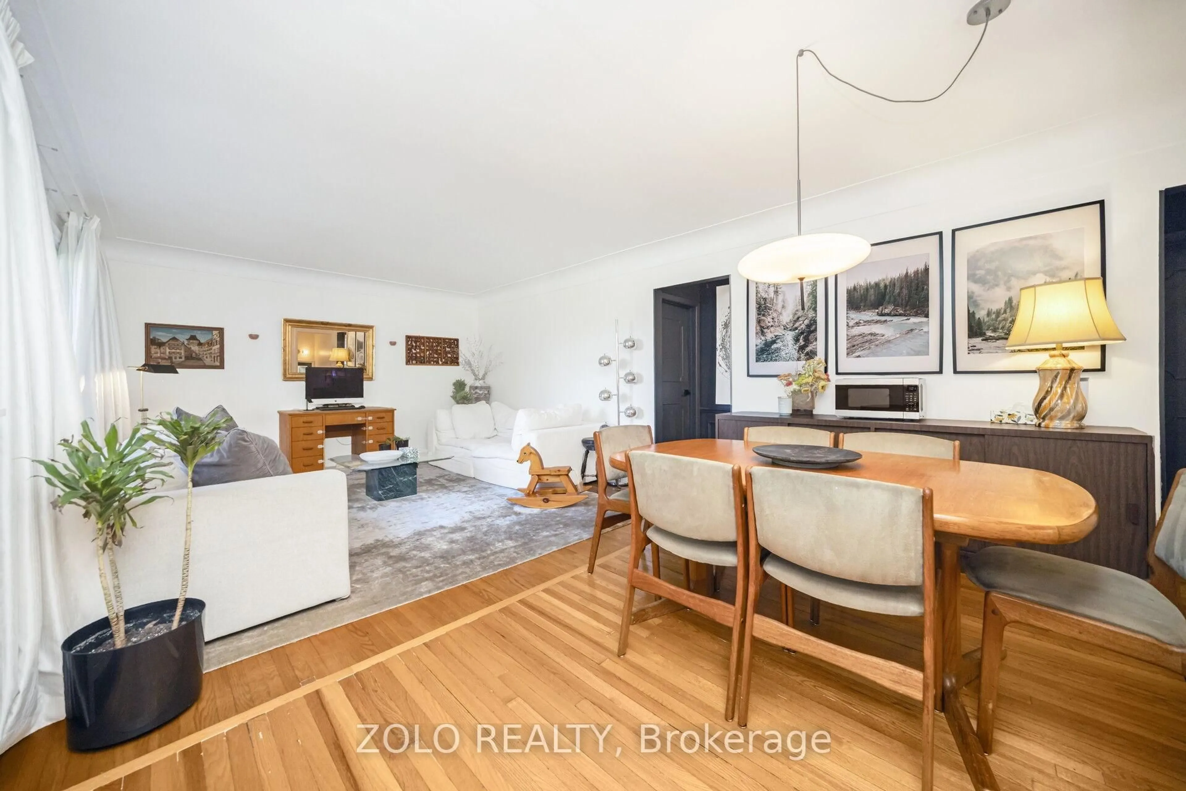 Living room with furniture, unknown for 115 Welbourn Dr, Hamilton Ontario L9A 3N5