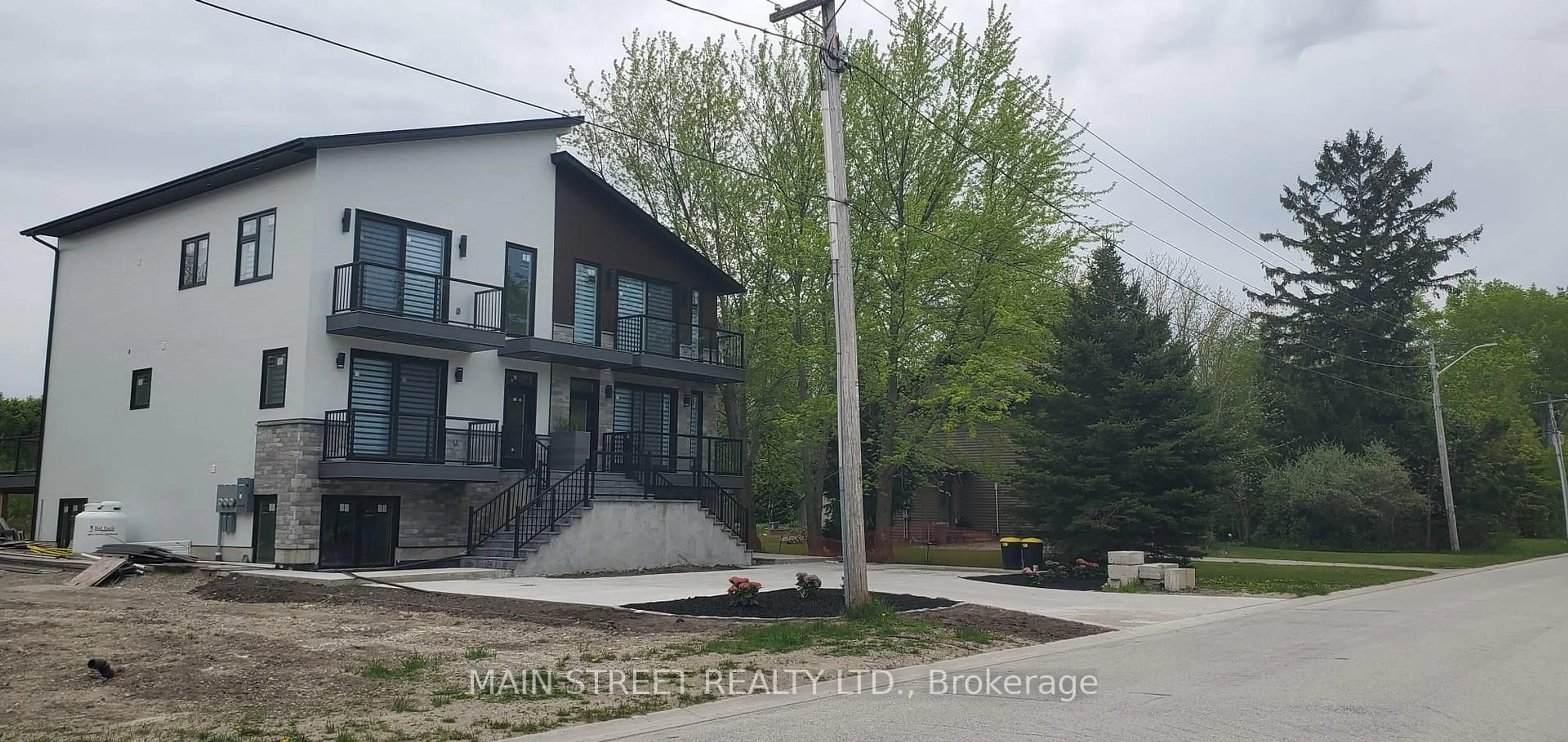 Unknown for 157 Edward St, Saugeen Shores Ontario N0H 2L0