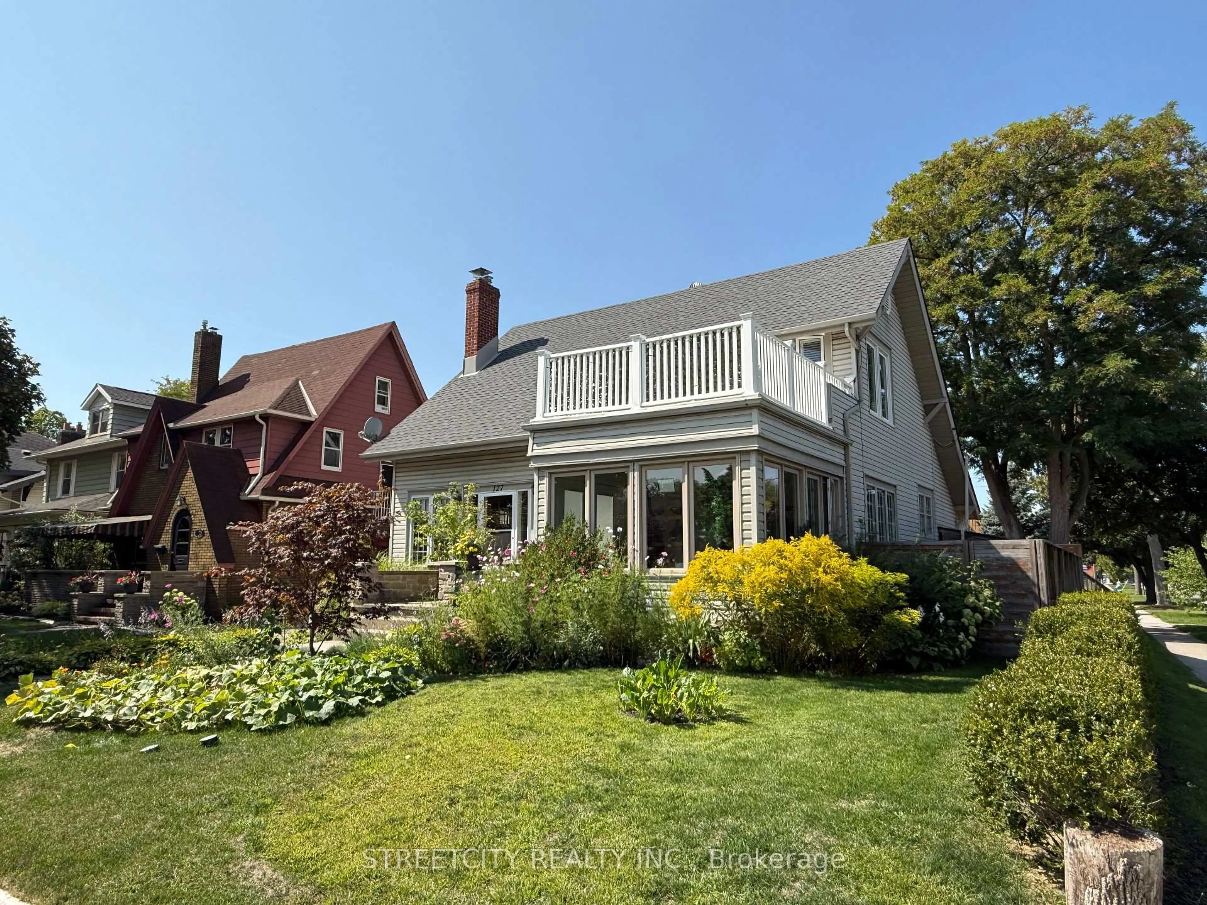 Unknown for 127 Fleming St, Sarnia Ontario N7T 6C2