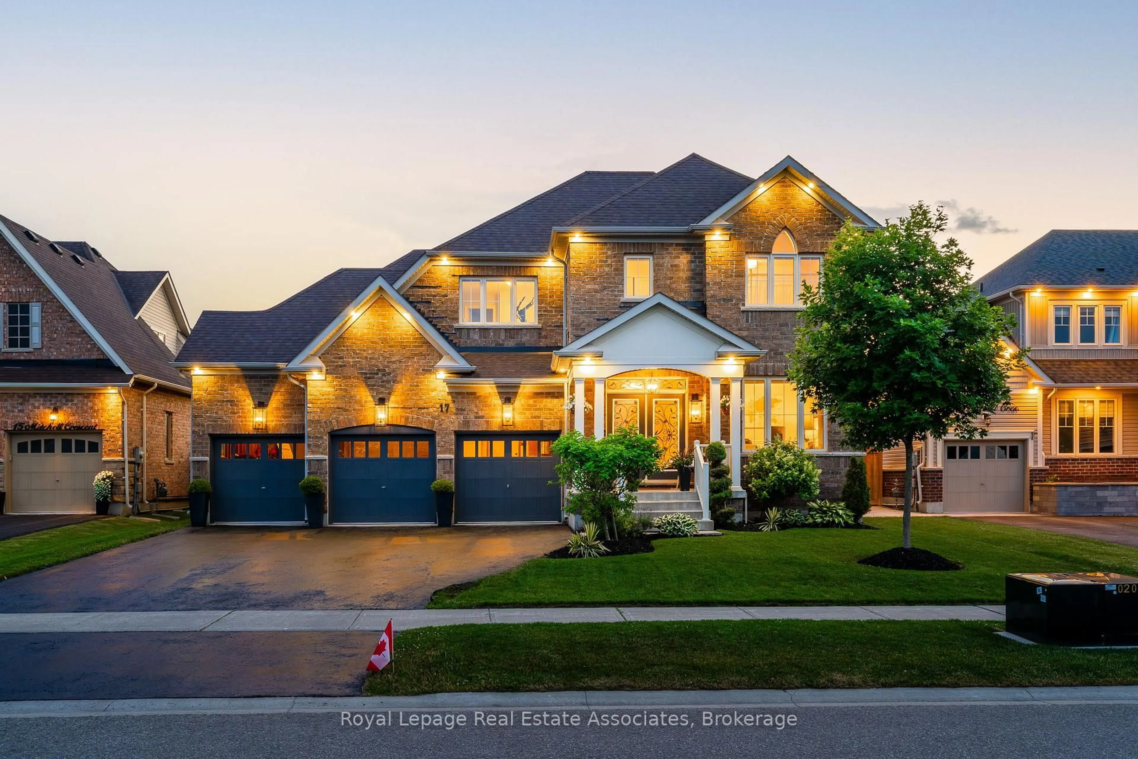 Home with brick exterior material, street for 17 Mitchell Cres, Mono Ontario L9W 6W6