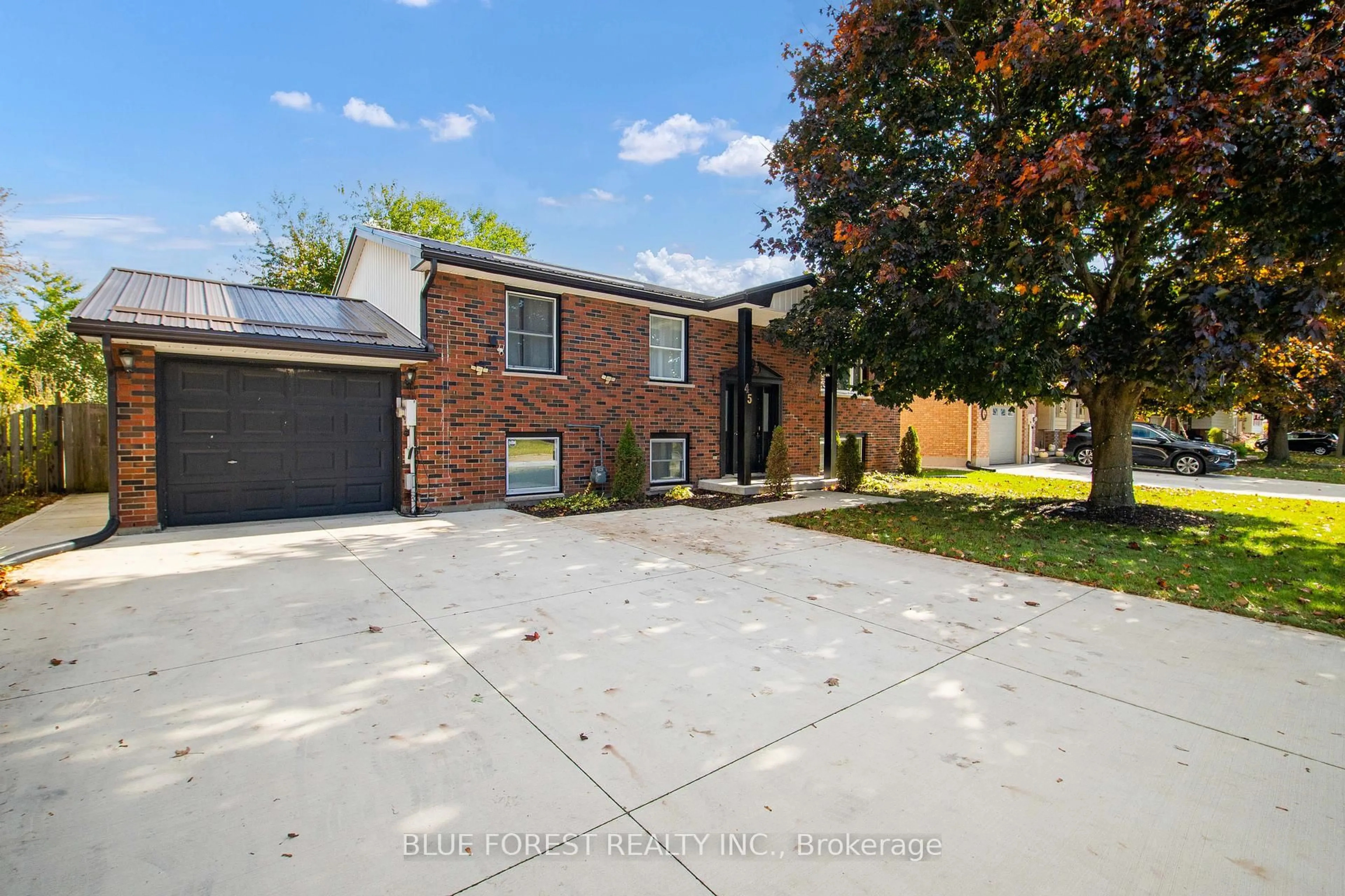 Home with brick exterior material, street for 45 Anne St, Aylmer Ontario N5H 3A1