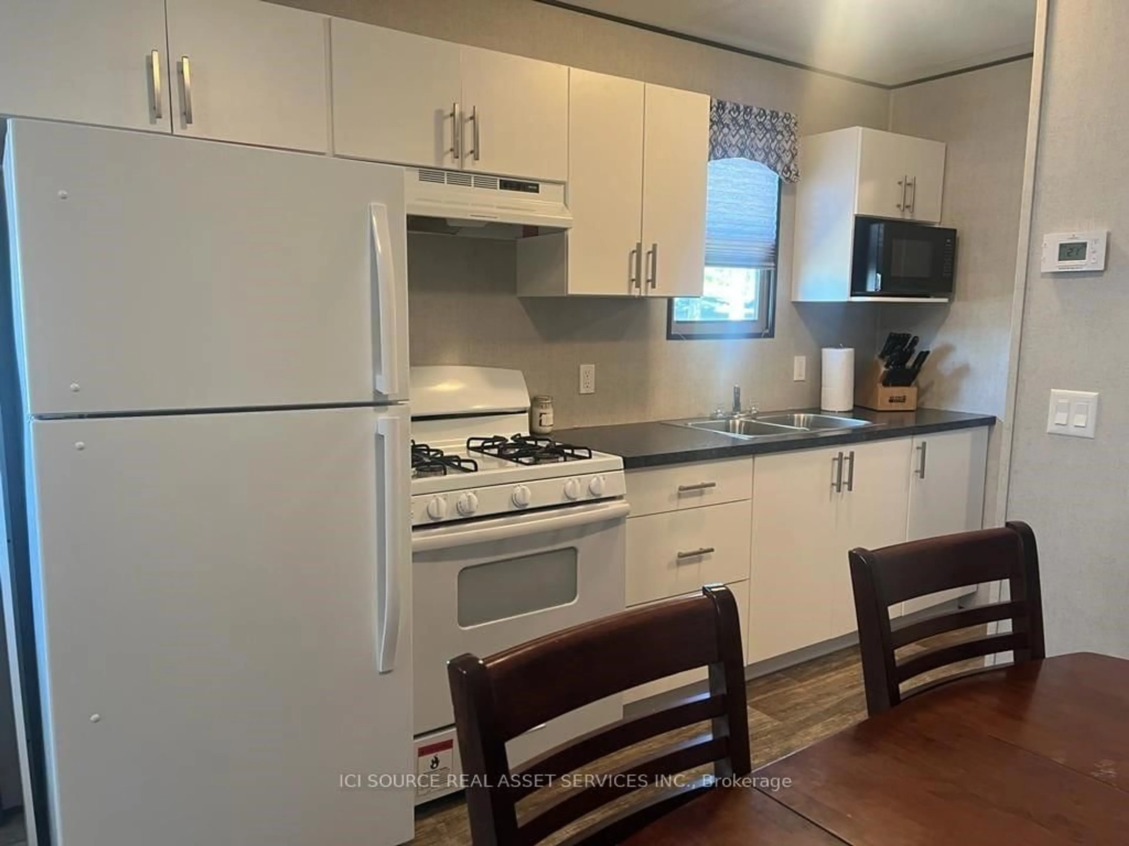 Standard kitchen, unknown for 1235 Villiers Line #SAL034, Otonabee-South Monaghan Ontario K0L 2G0
