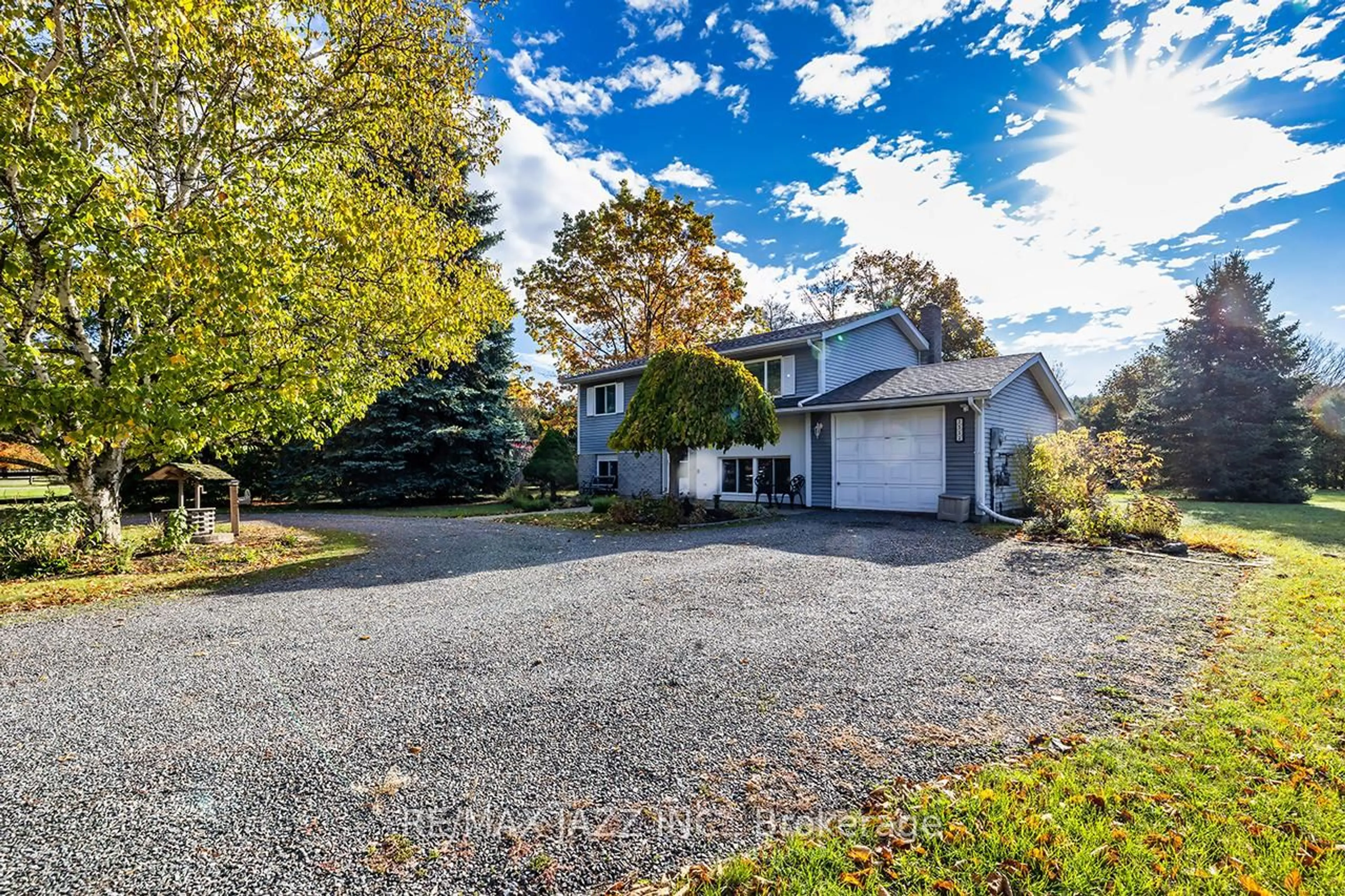 A pic from outside/outdoor area/front of a property/back of a property/a pic from drone, street for 2552 Van Luven Rd, Hamilton Township Ontario K0K 1C0