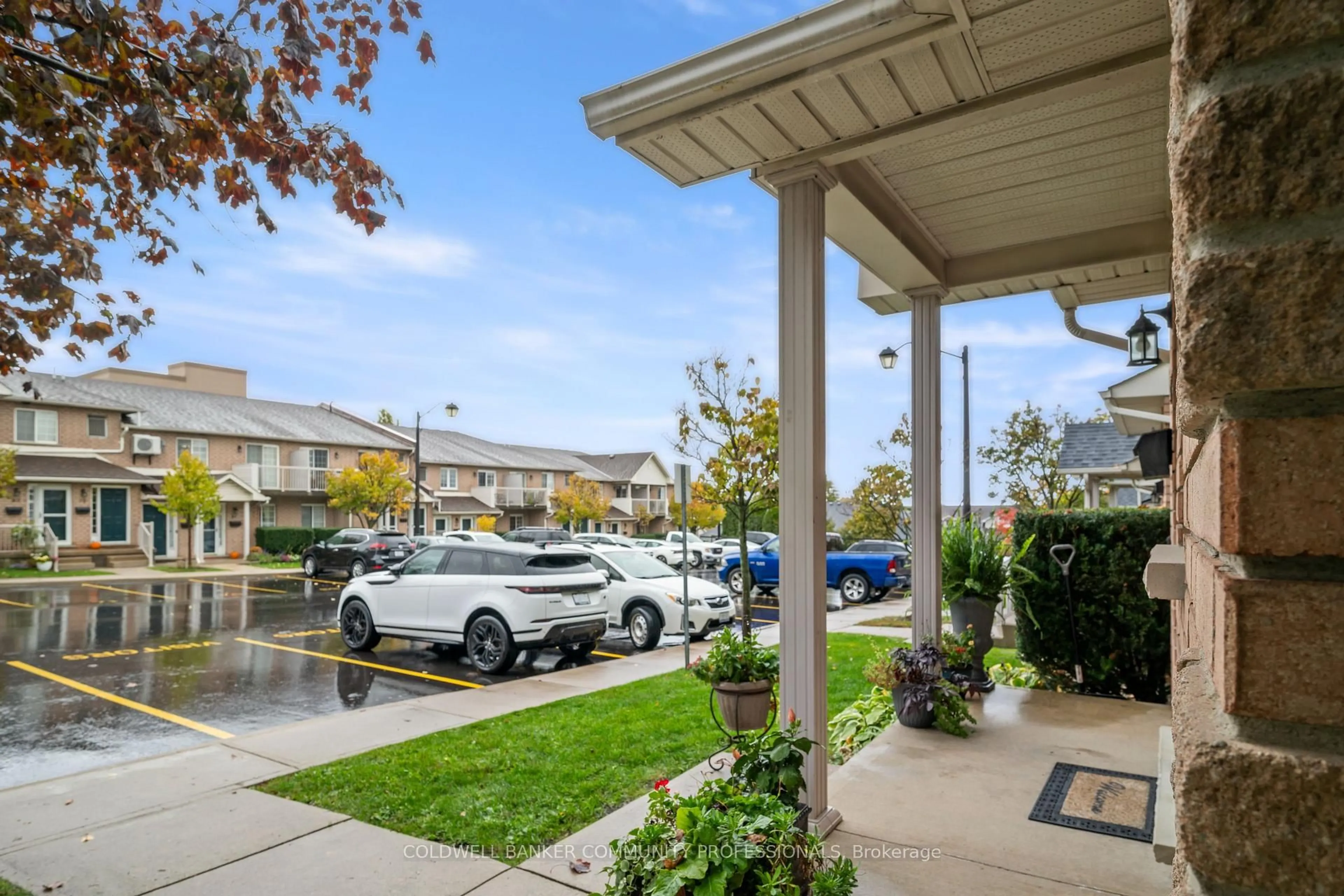 Patio, street for 2737 King St #45, Hamilton Ontario L8G 5H1