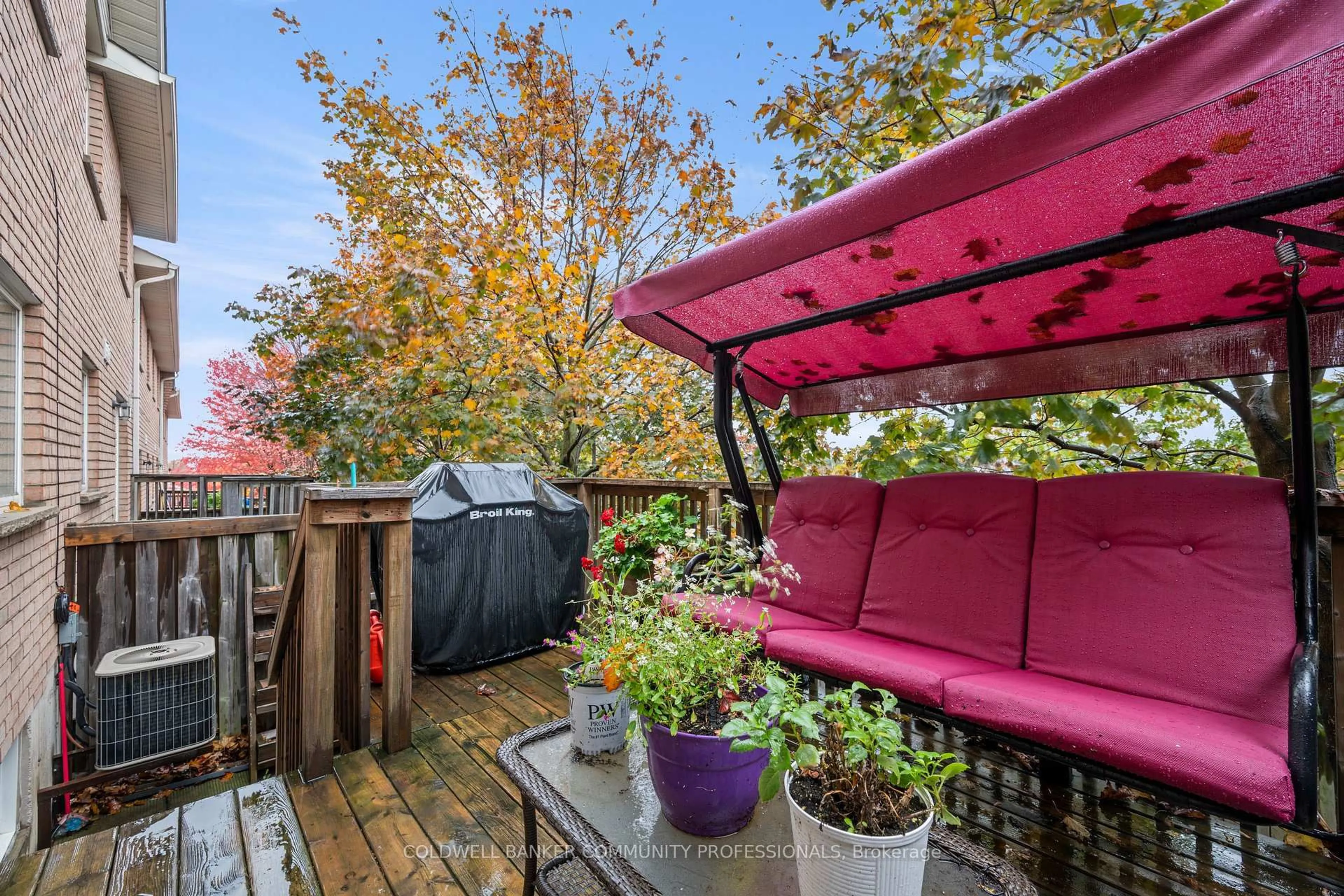 Patio, unknown for 2737 King St #45, Hamilton Ontario L8G 5H1