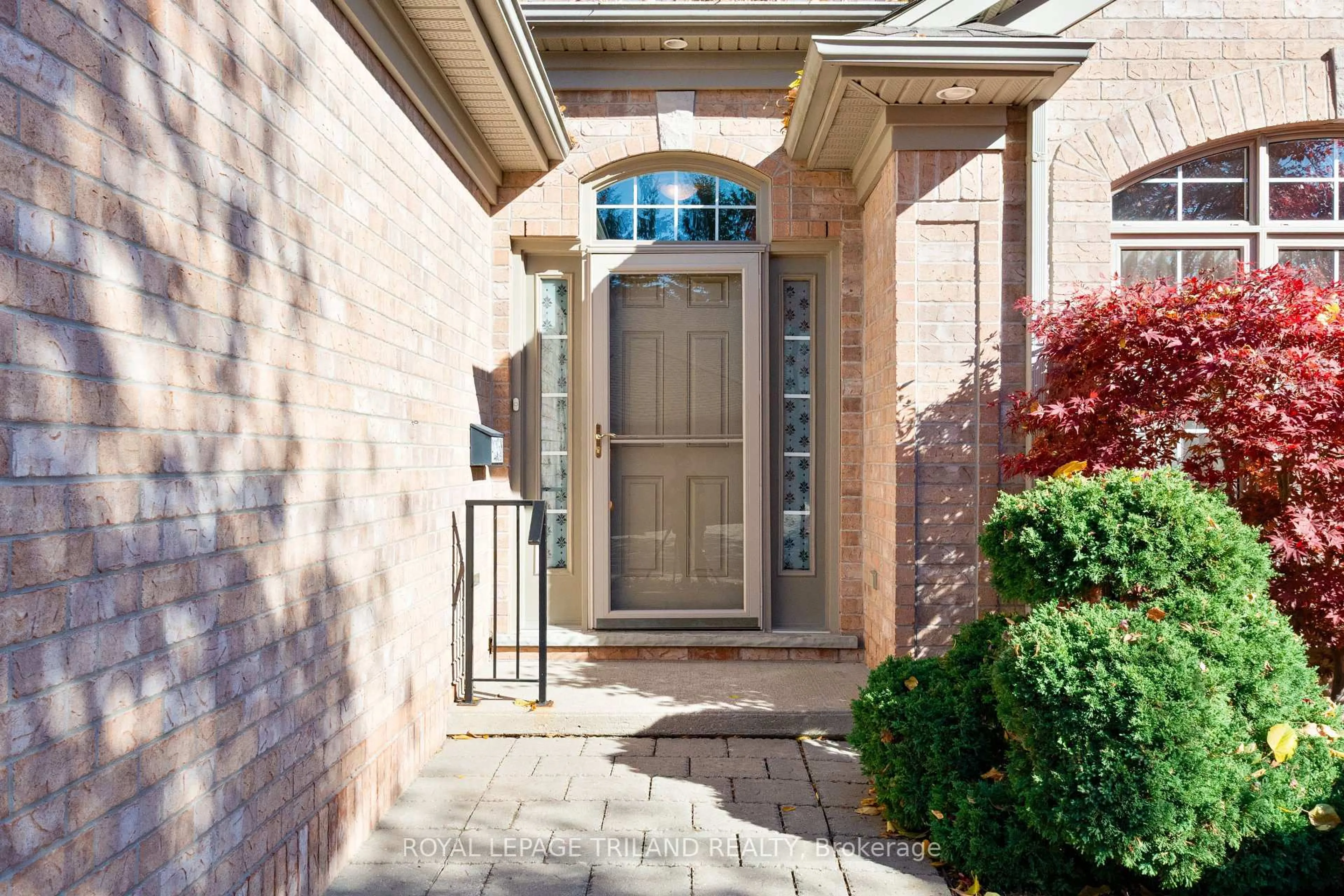 Home with brick exterior material, street for 140 McGarrell Dr #11, London North Ontario N6G 5J1