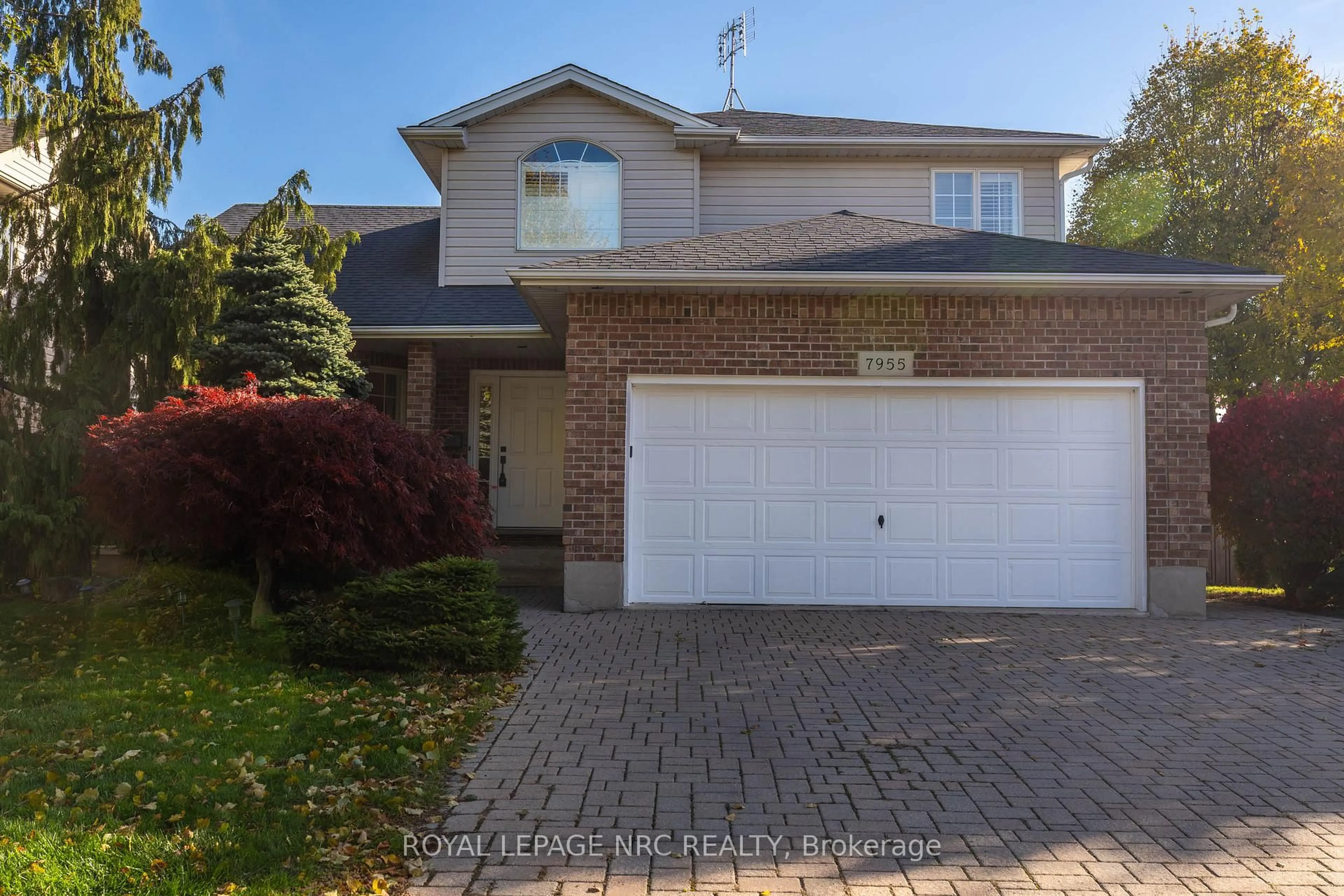 Home with brick exterior material, street for 7955 HARVEST Cres, Niagara Falls Ontario L2H 3G7