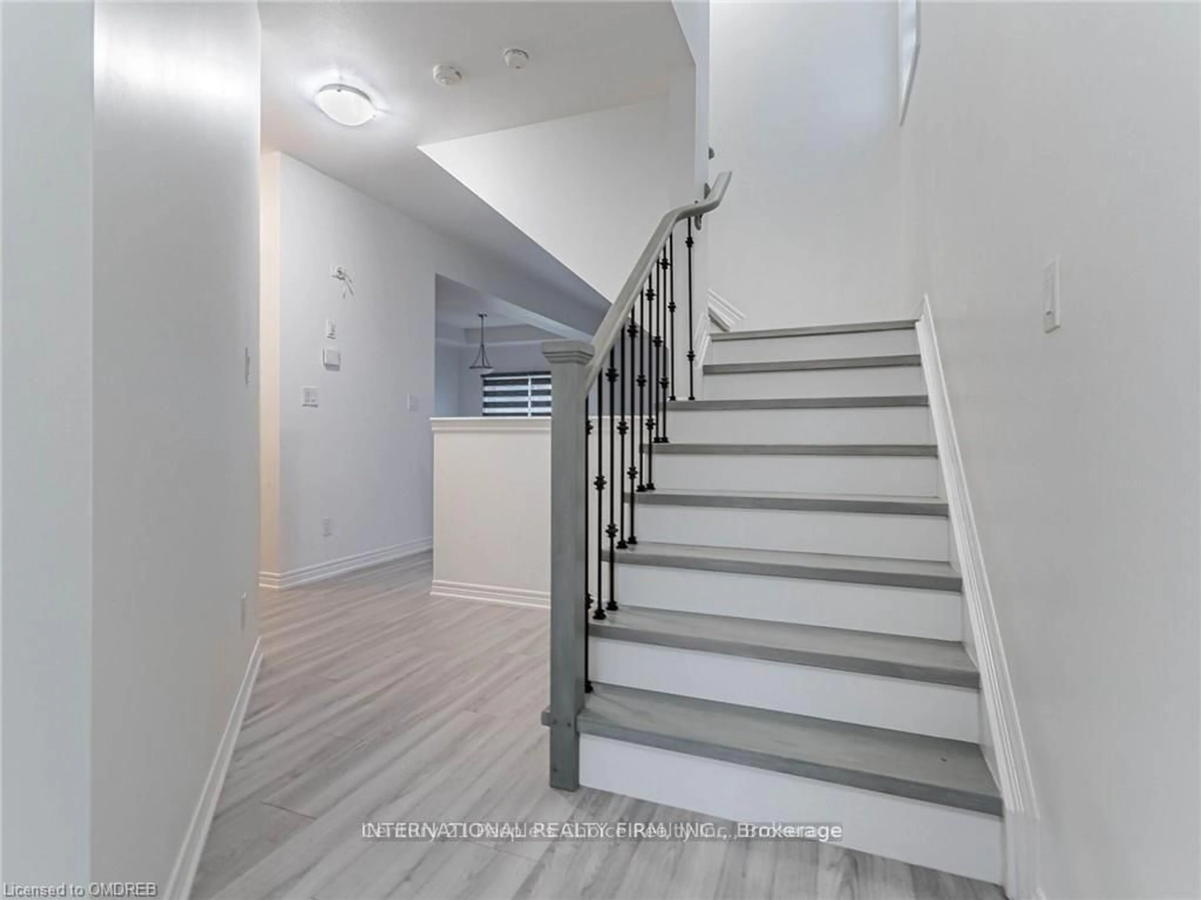 Stairs for 1 Haney Dr, Thorold Ontario L2V 0G5