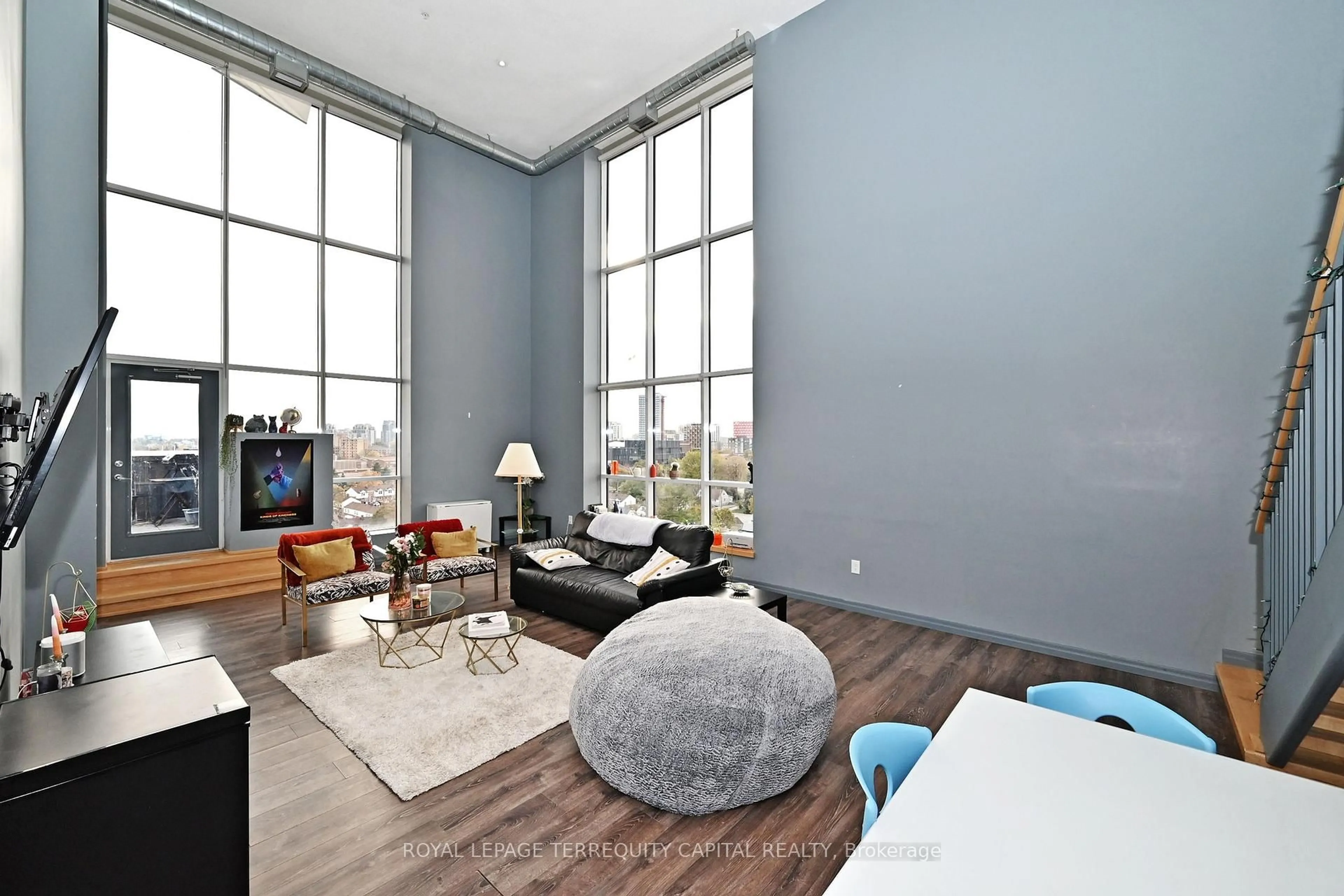 Living room with furniture, unknown for 8 Hickory St #PH 1101, Waterloo Ontario N2L 3H6