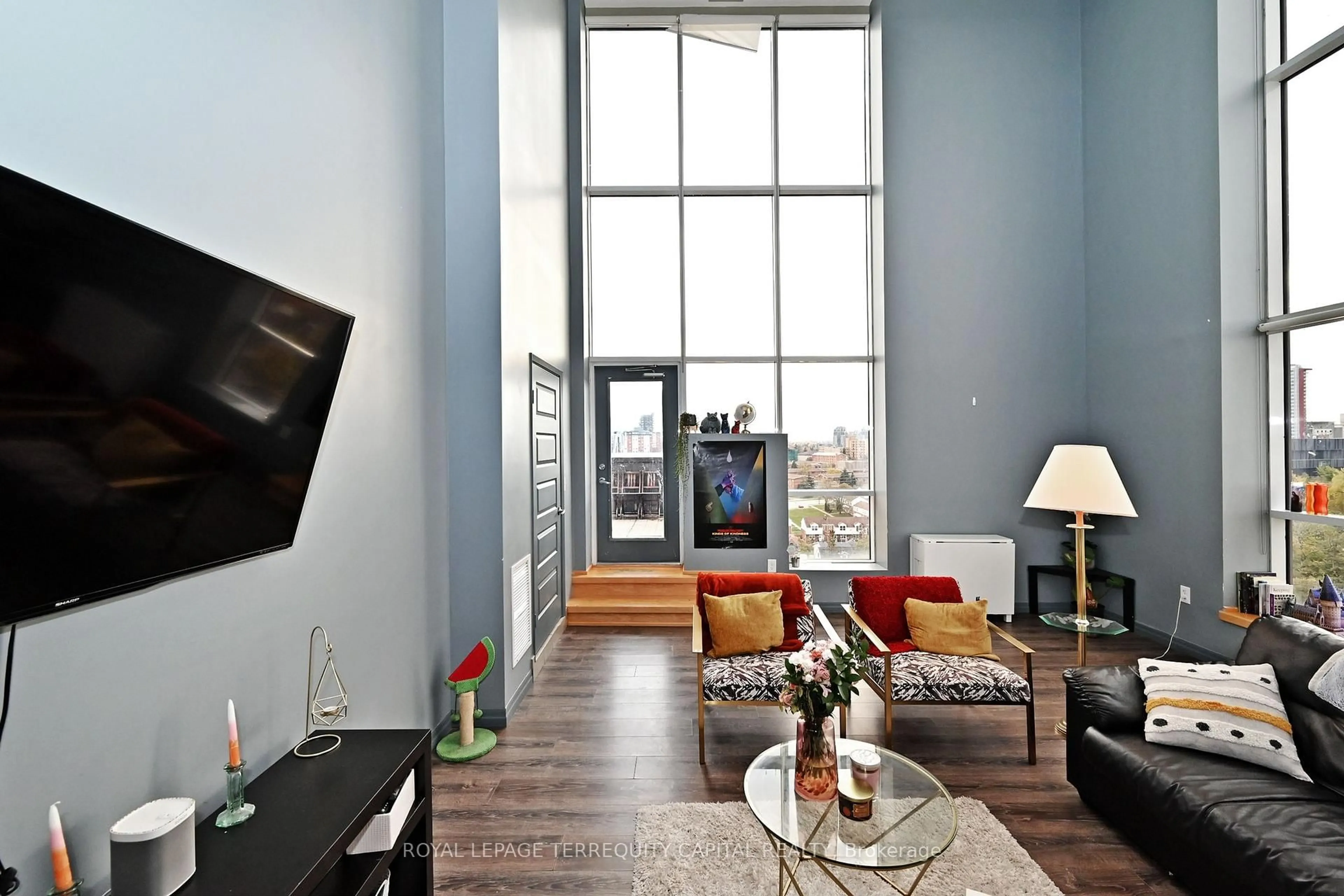 Living room with furniture, unknown for 8 Hickory St #PH 1101, Waterloo Ontario N2L 3H6