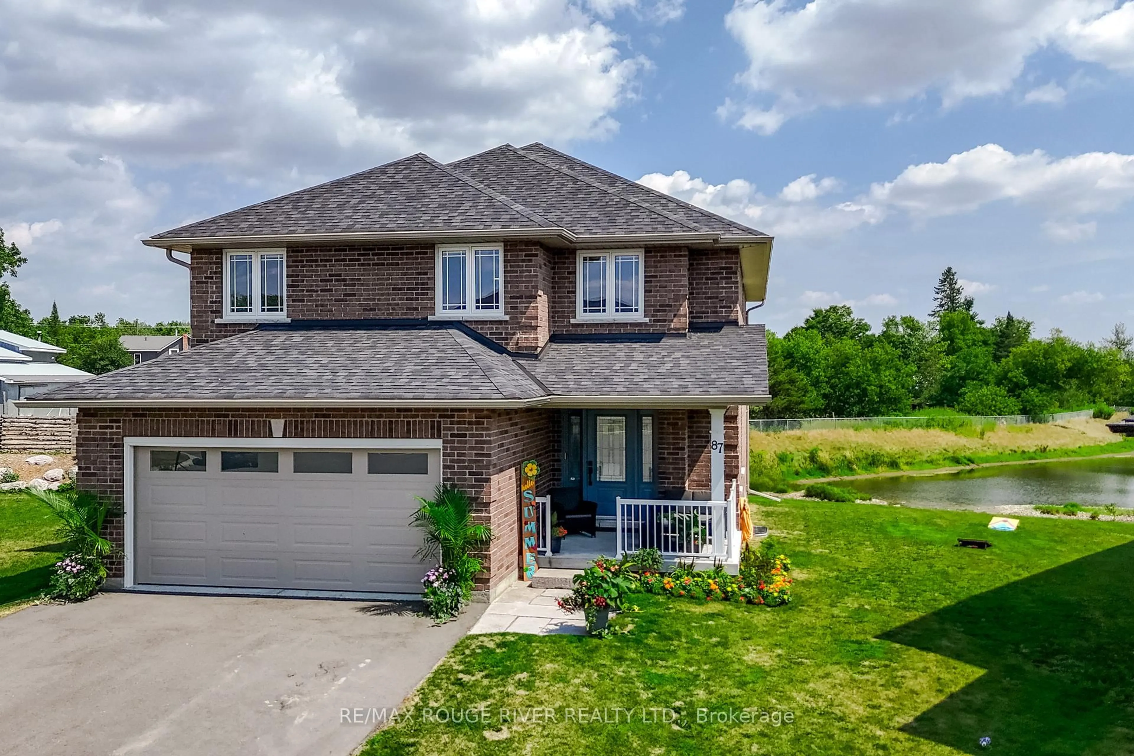 A pic from outside/outdoor area/front of a property/back of a property/a pic from drone, street for 87 Keeler Crt, Asphodel-Norwood Ontario K0L 2V0