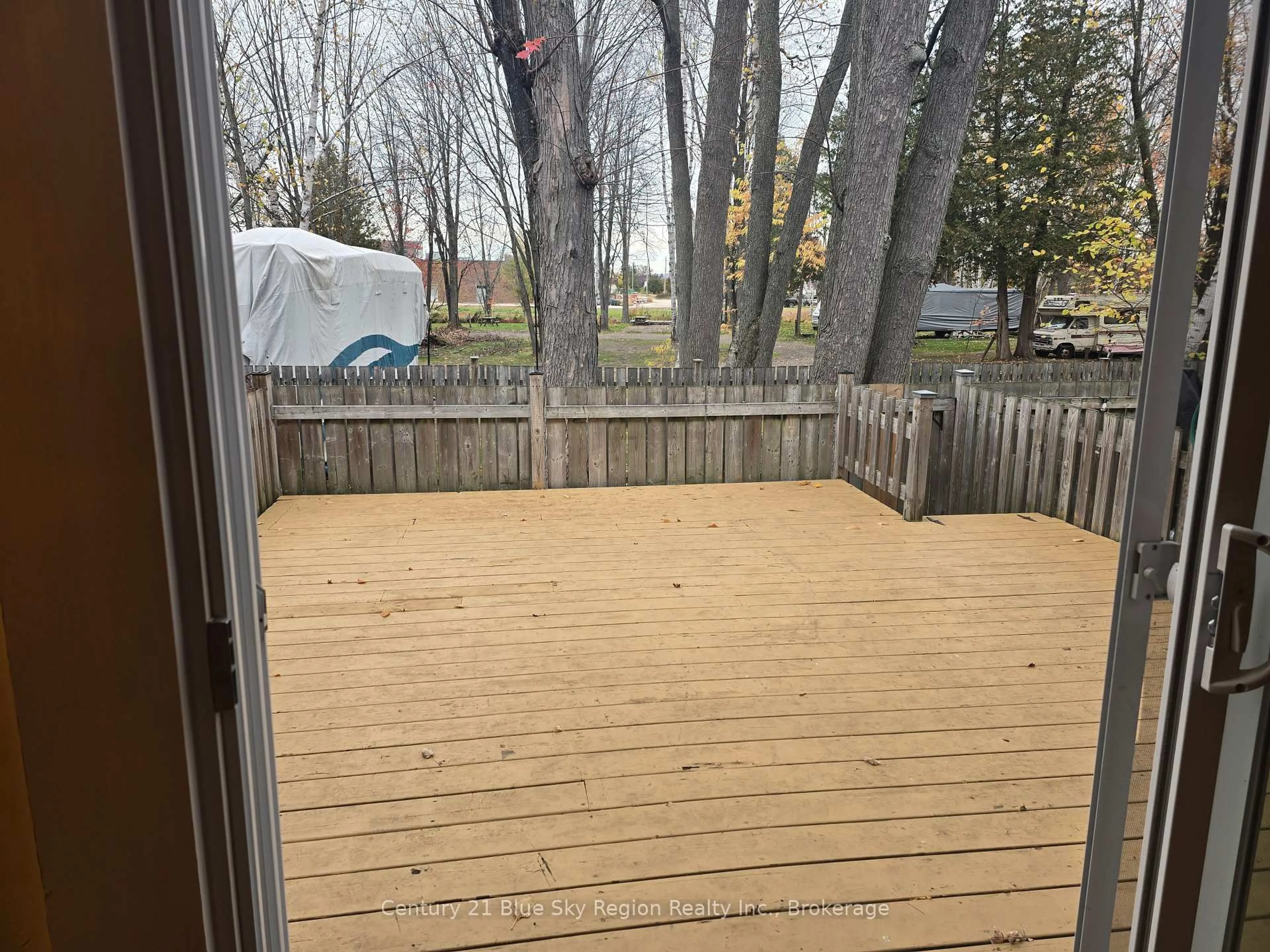Patio, forest/trees view for 450 Lakeshore Dr #G3, North Bay Ontario P1A 2E1