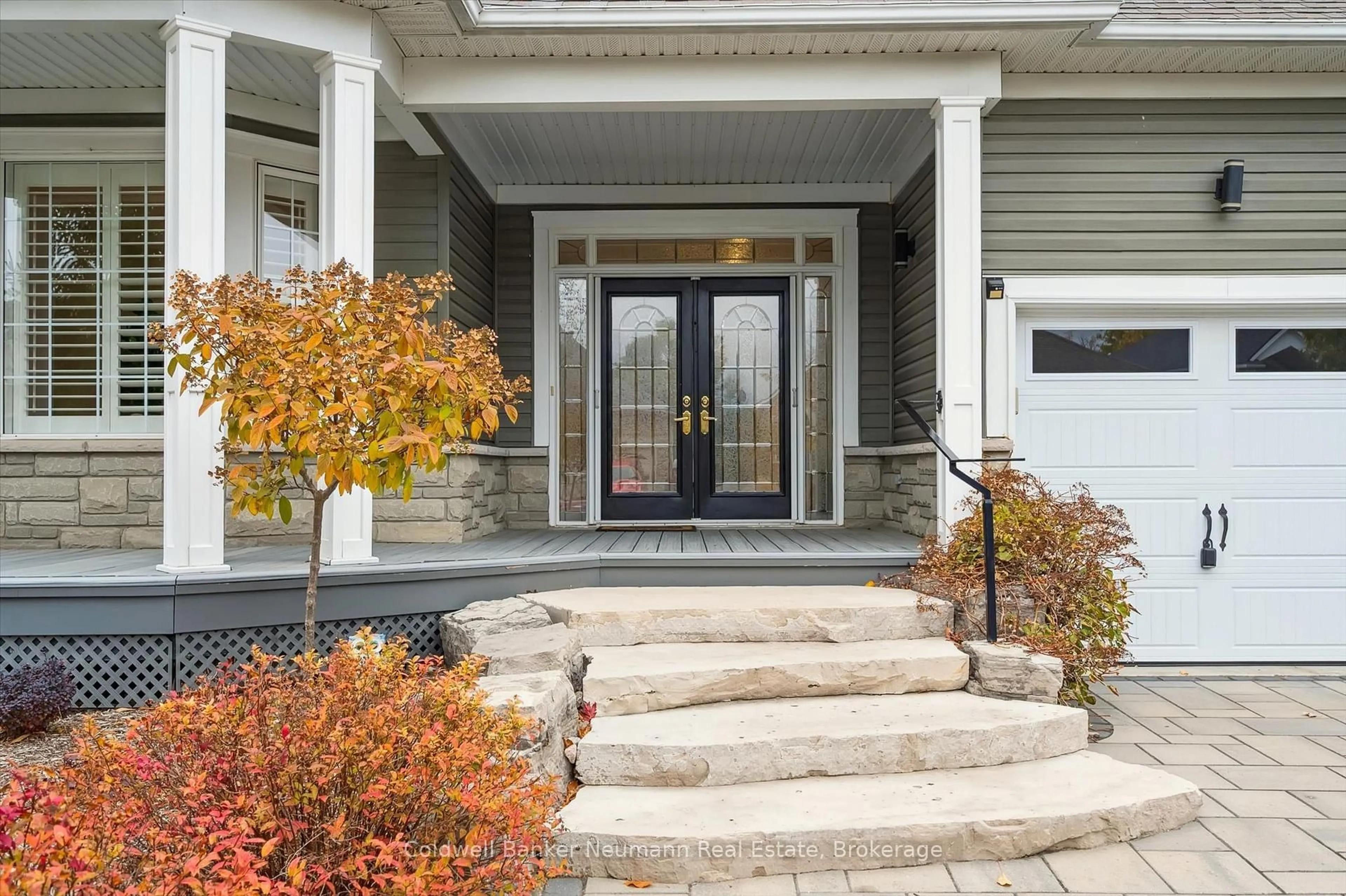 Indoor entryway for 188 Ridge Rd, Guelph/Eramosa Ontario N0B 2K0