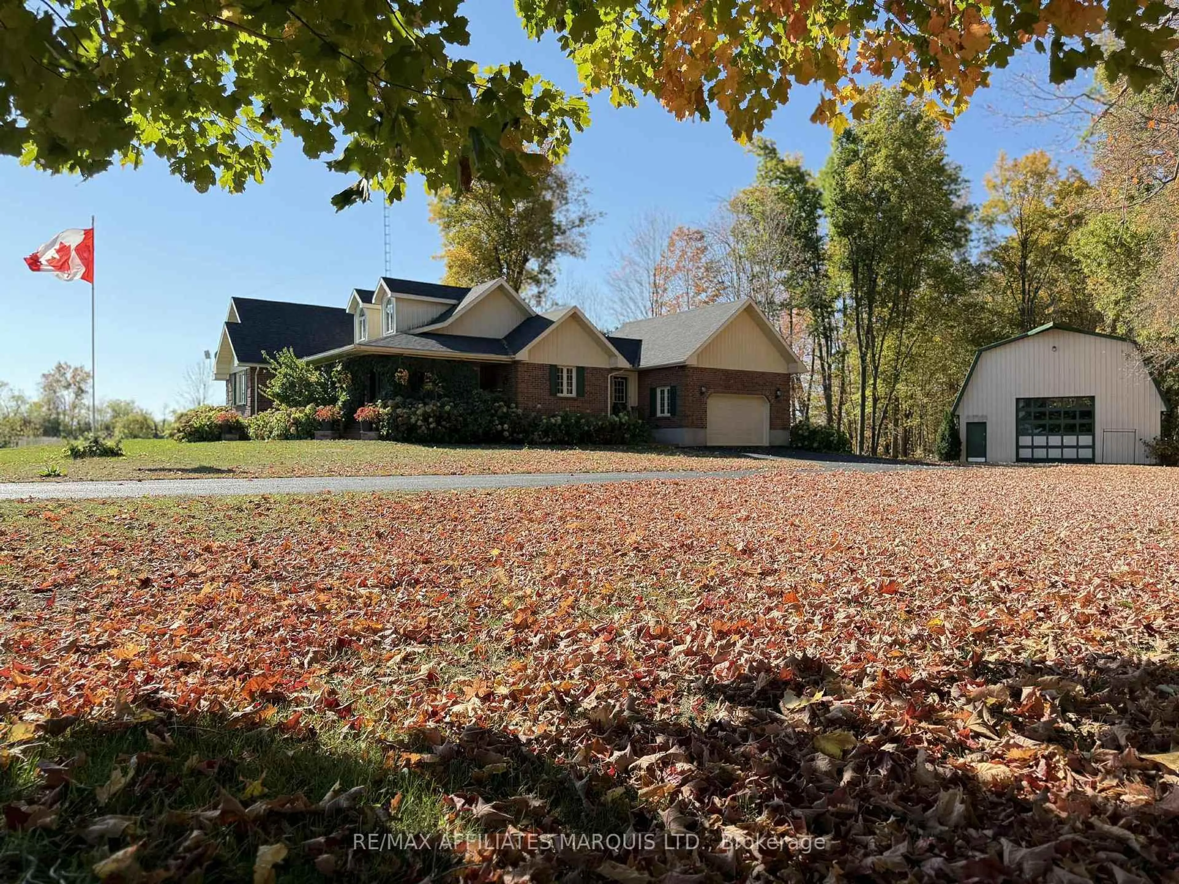 A pic from outside/outdoor area/front of a property/back of a property/a pic from drone, unknown for 3066 Goldfield Rd, North Stormont Ontario K0C 1K0