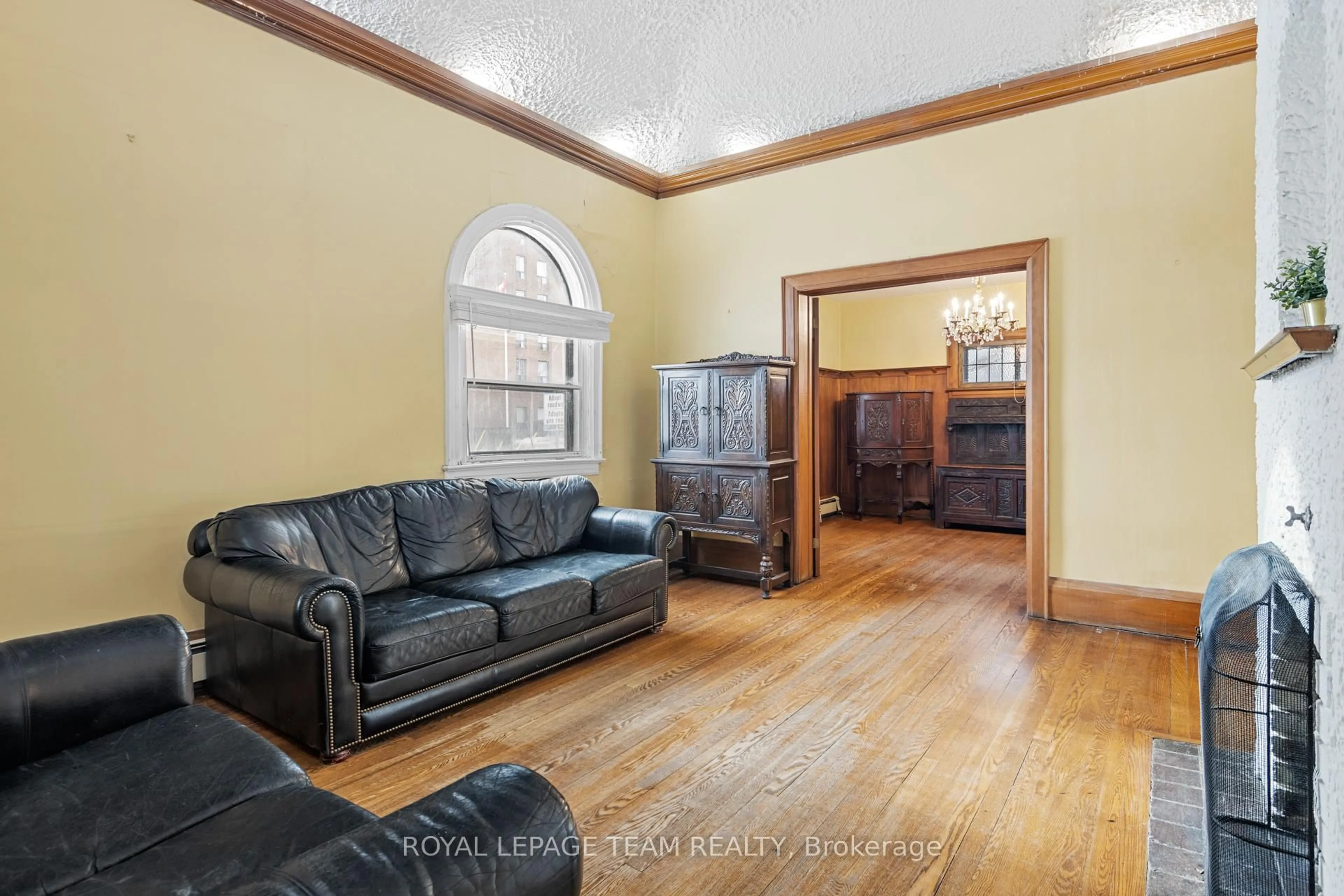 Living room with furniture, unknown for 334 Queen Elizabeth Dr, Ottawa Ontario K1S 3M8