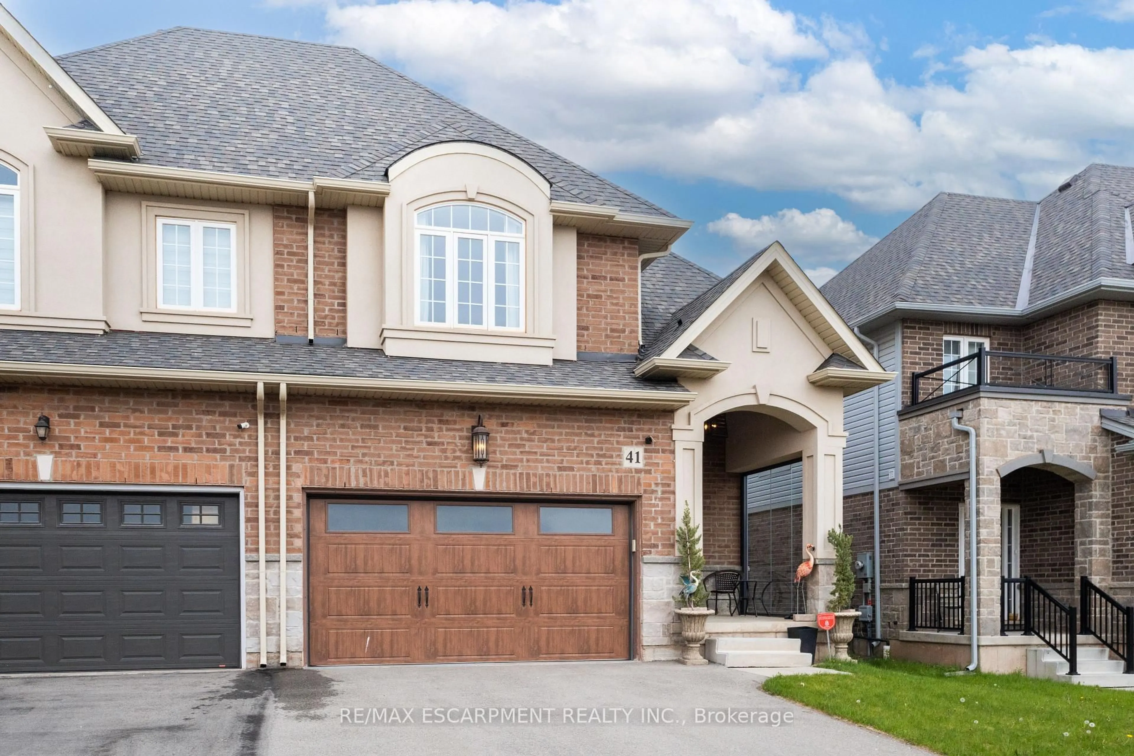 Home with brick exterior material, street for 41 Foothills Lane, Hamilton Ontario L8E 0K1