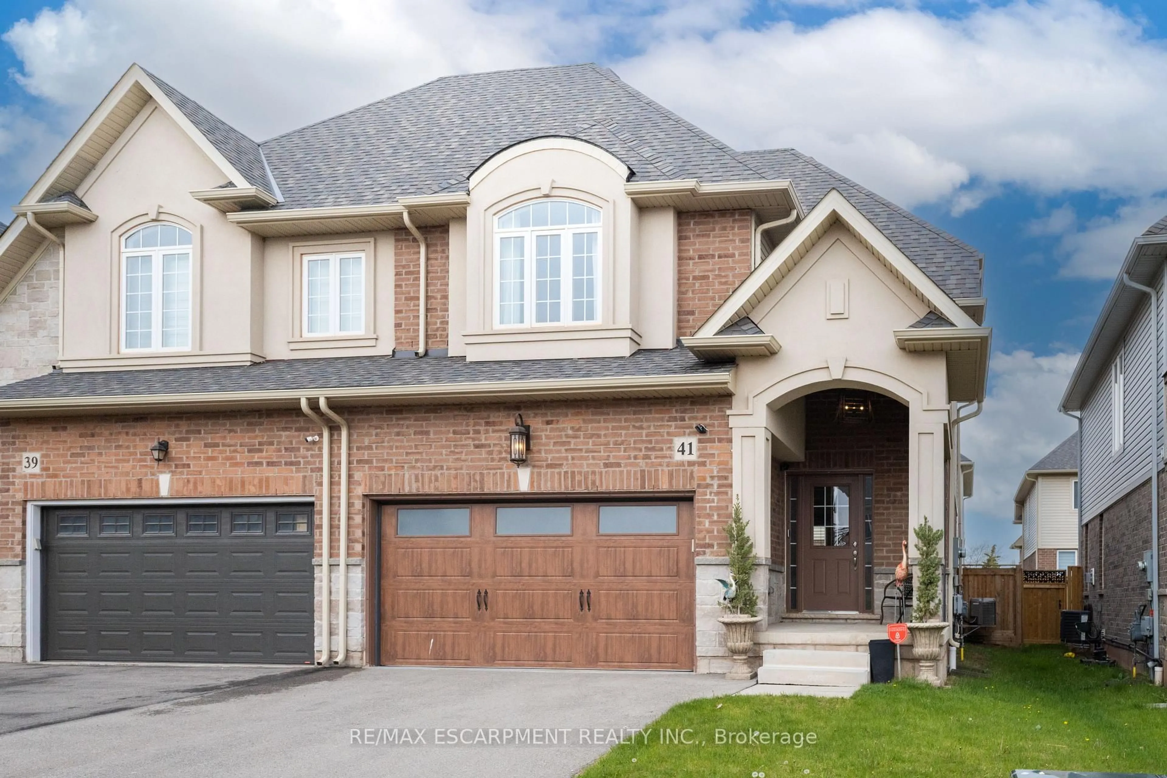 Home with brick exterior material, street for 41 Foothills Lane, Hamilton Ontario L8E 0K1