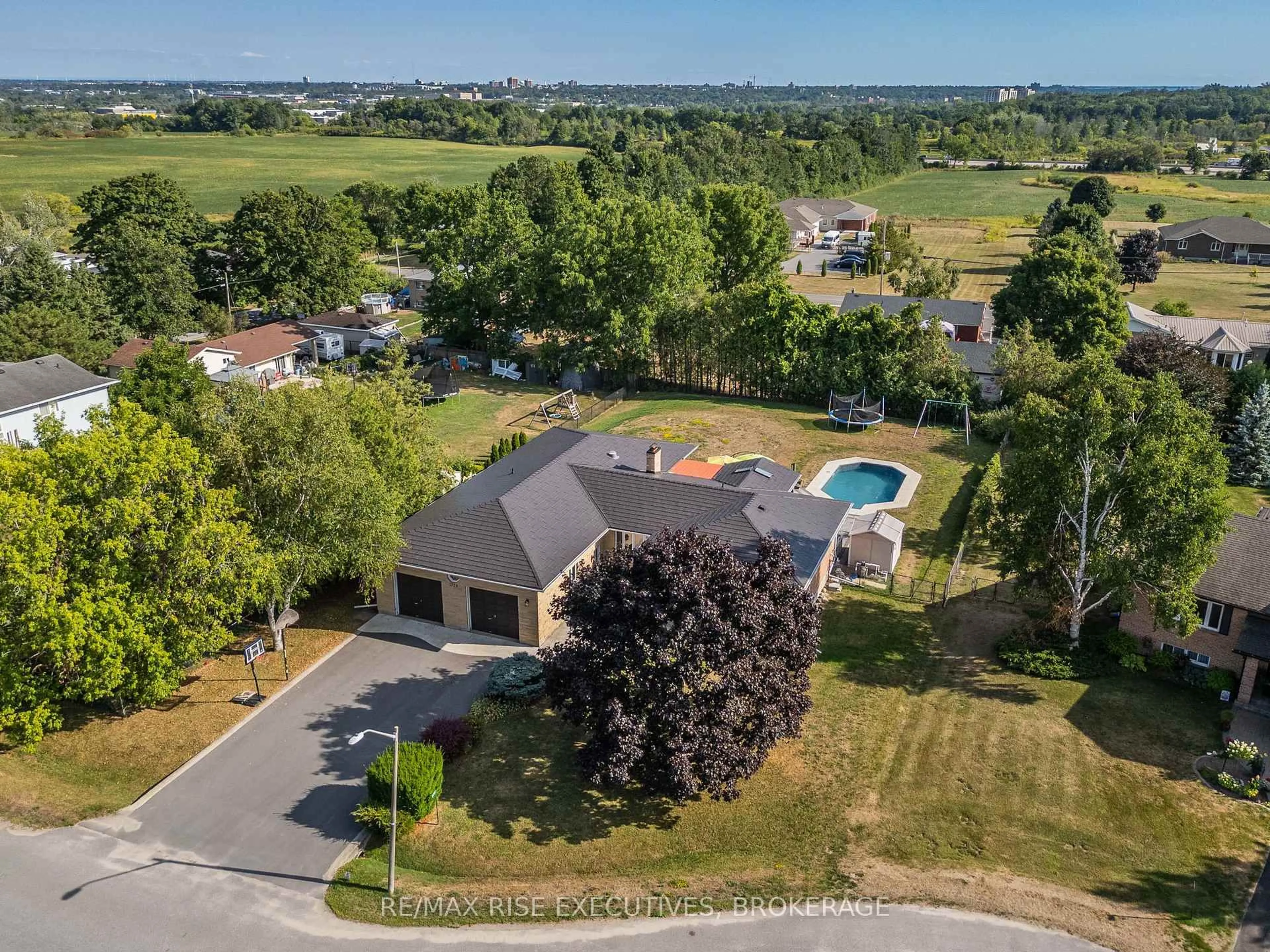 A pic from outside/outdoor area/front of a property/back of a property/a pic from drone, water/lake/river/ocean view for 1779 Floyd Ave, Kingston Ontario K7L 4V4