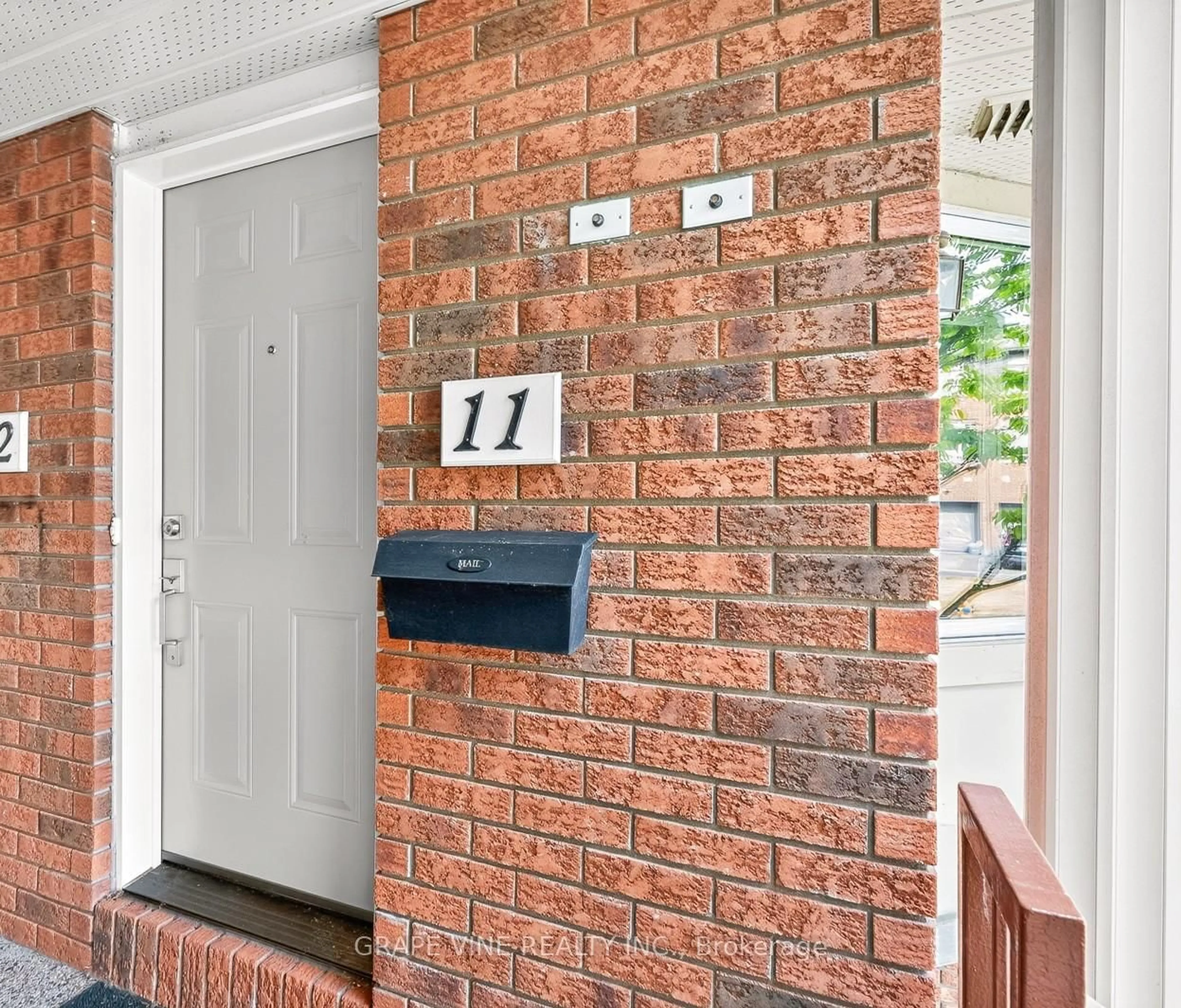 Indoor entryway for 1400 Wildberry Crt #11, Ottawa Ontario K1C 7K6