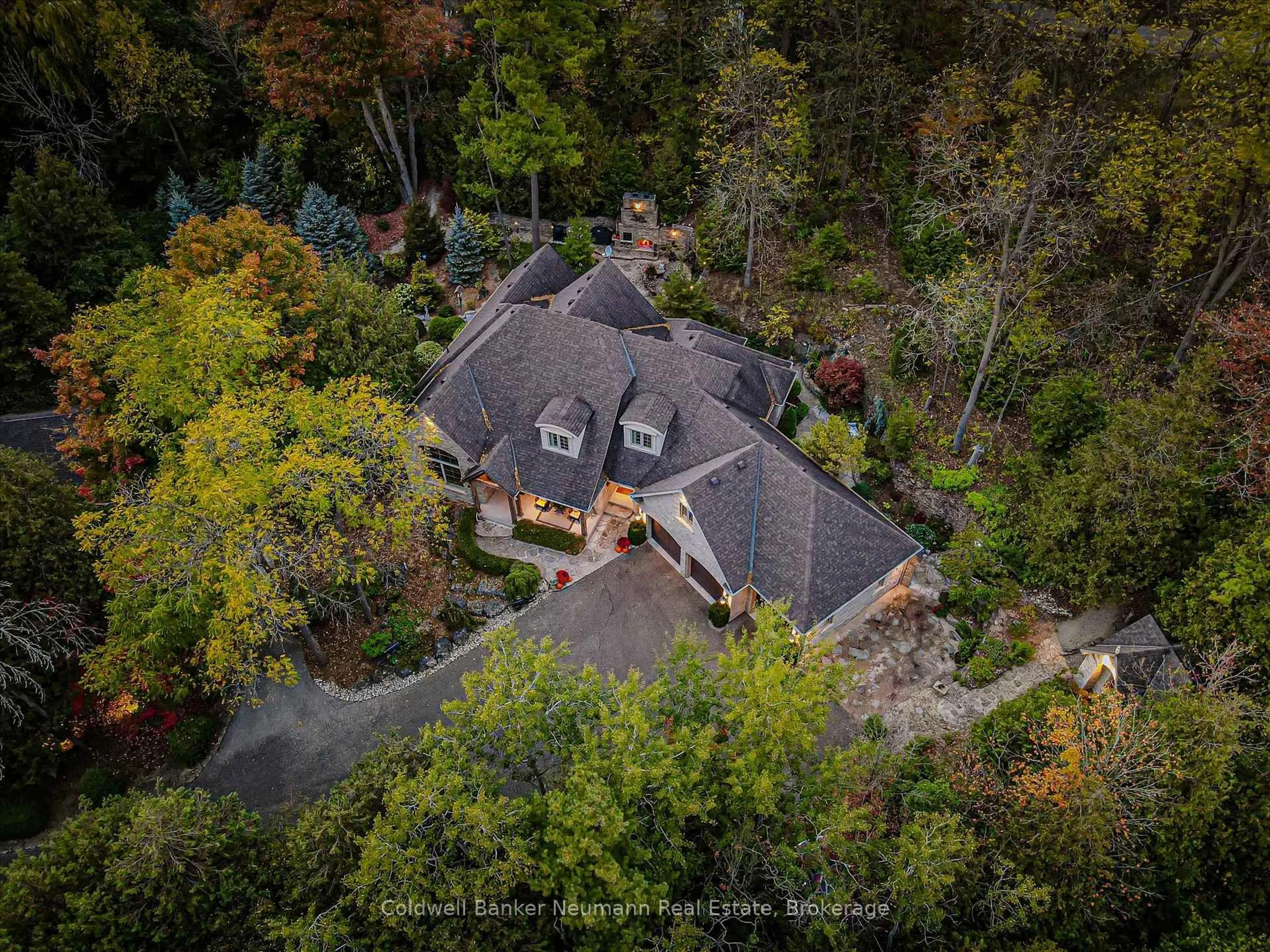 A pic from outside/outdoor area/front of a property/back of a property/a pic from drone, forest/trees view for 198 Pasmore St, Guelph/Eramosa Ontario N0B 2K0