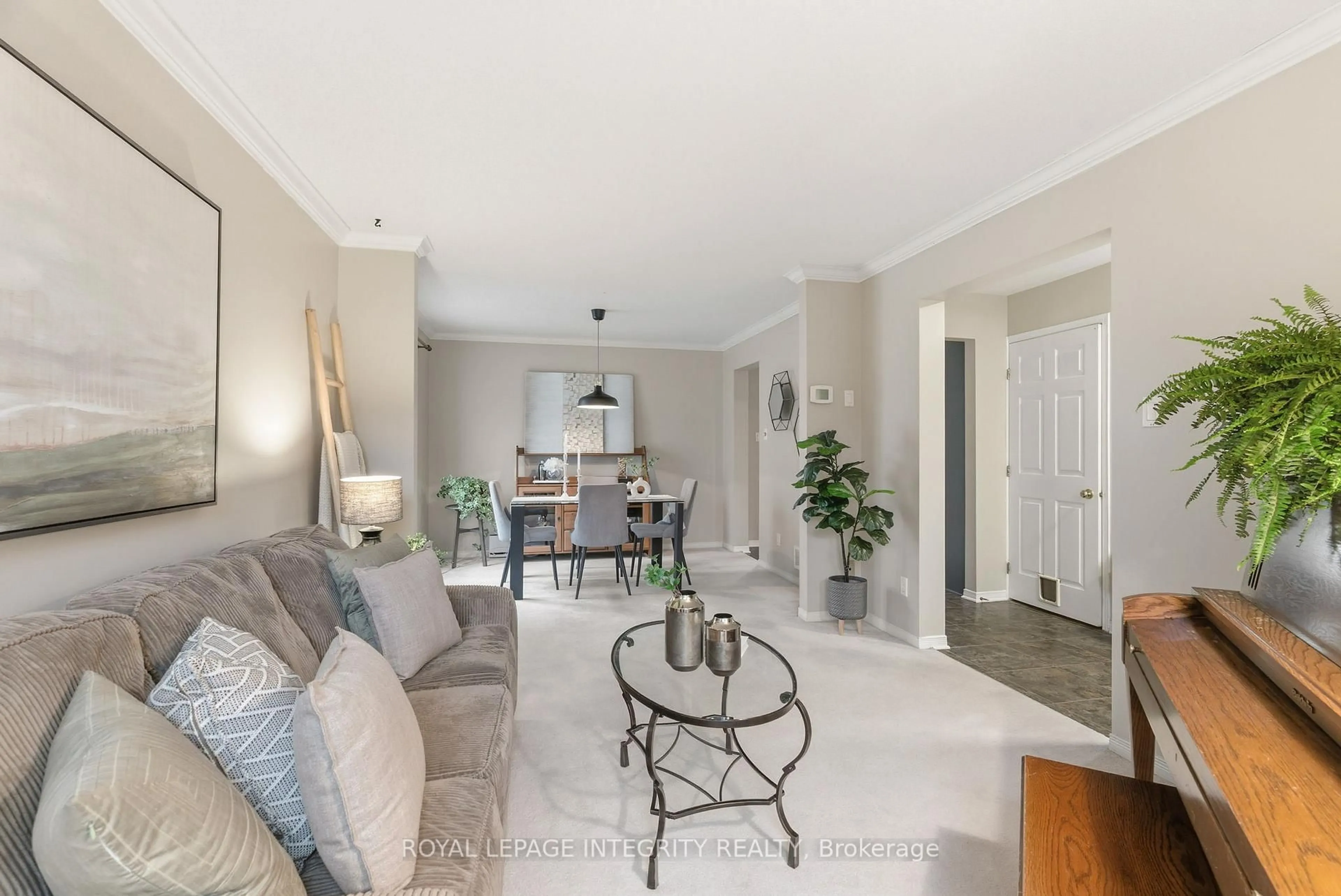 Living room with furniture, unknown for 33 Wiltshire Circ, Ottawa Ontario K2J 4L1