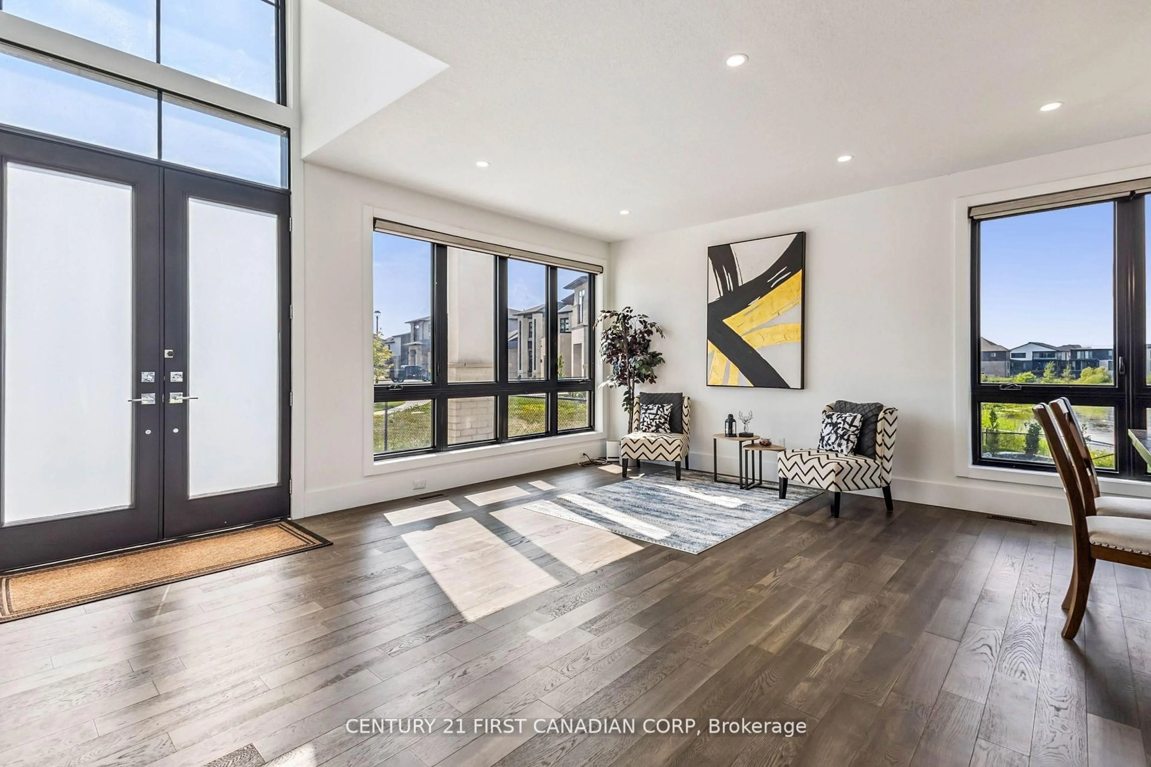 Indoor entryway for 1429 MEDWAY PARK Dr, London North Ontario N6G 0Z6