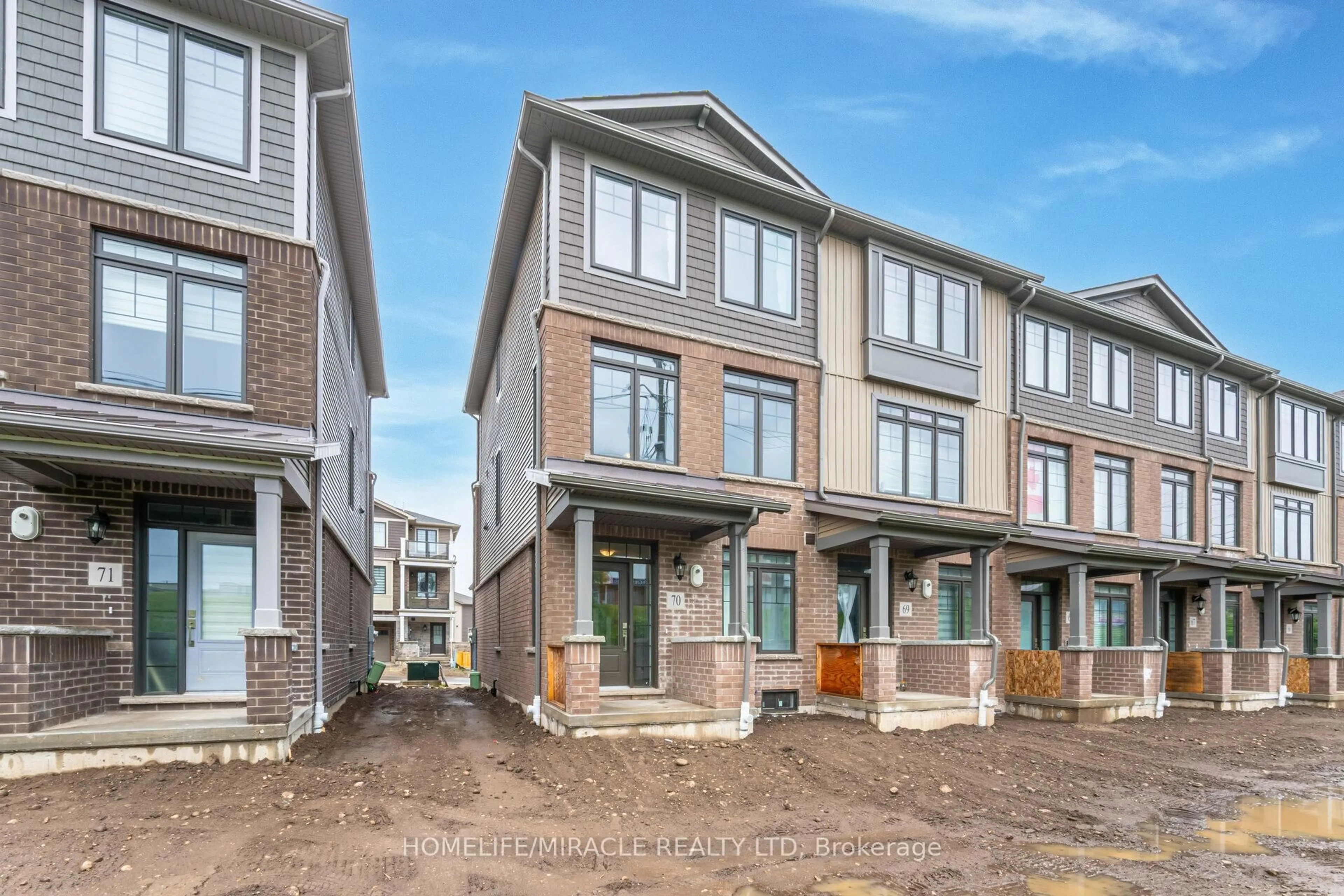 Unknown for 10 Birmingham Dr #70, Cambridge Ontario N1R 0C6