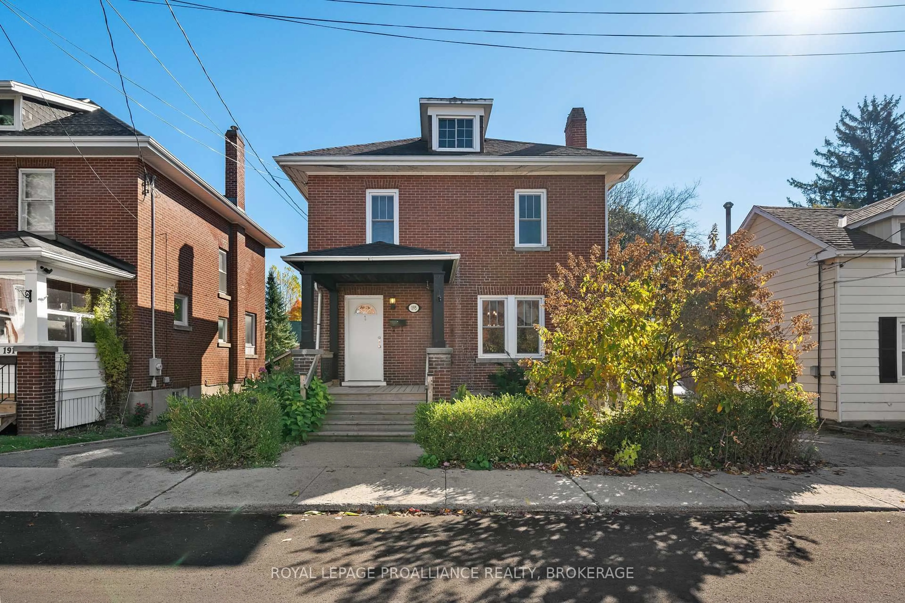 Home with brick exterior material, street for 195 Church St, Brockville Ontario K6V 3Y4