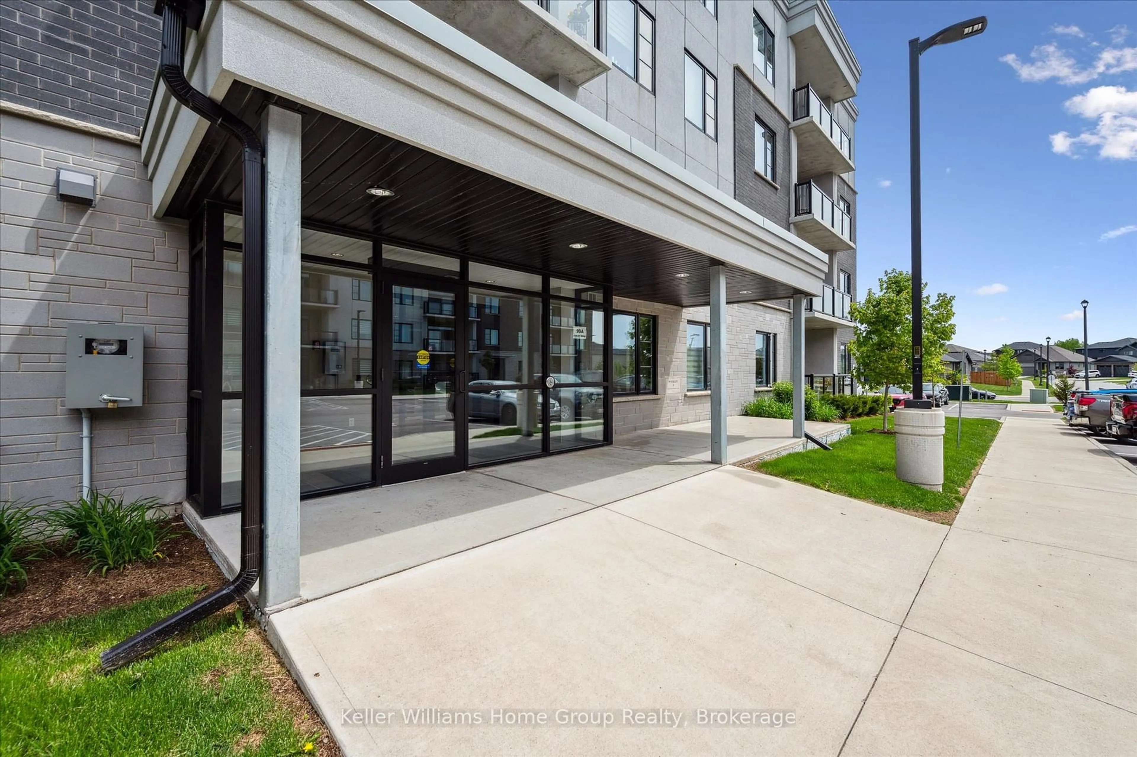 Patio, street for 99A Farley Rd #102, Centre Wellington Ontario N1M 0J9