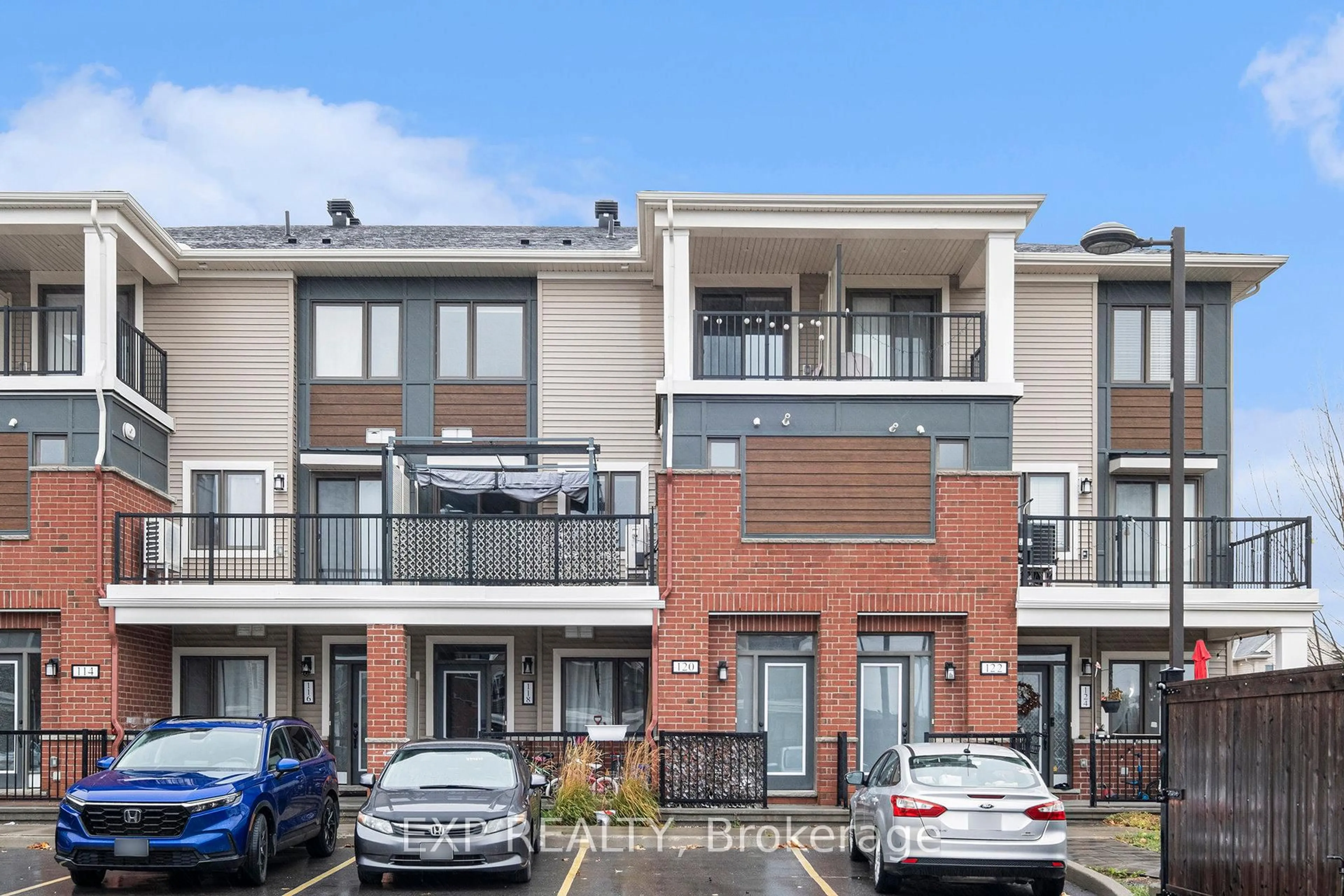 Unknown for 120 Walleye Private #58, Ottawa Ontario K2J 6L3