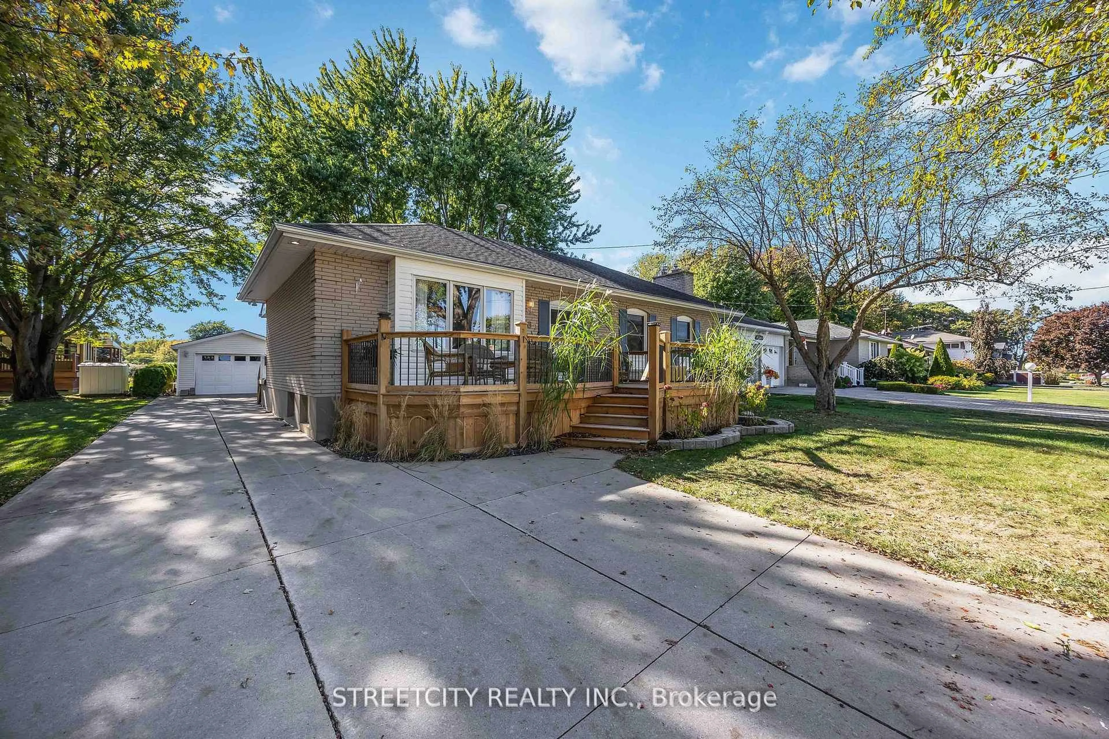 A pic from outside/outdoor area/front of a property/back of a property/a pic from drone, street for 4767 St. Clair Pkwy, St. Clair Ontario N0P 2B0