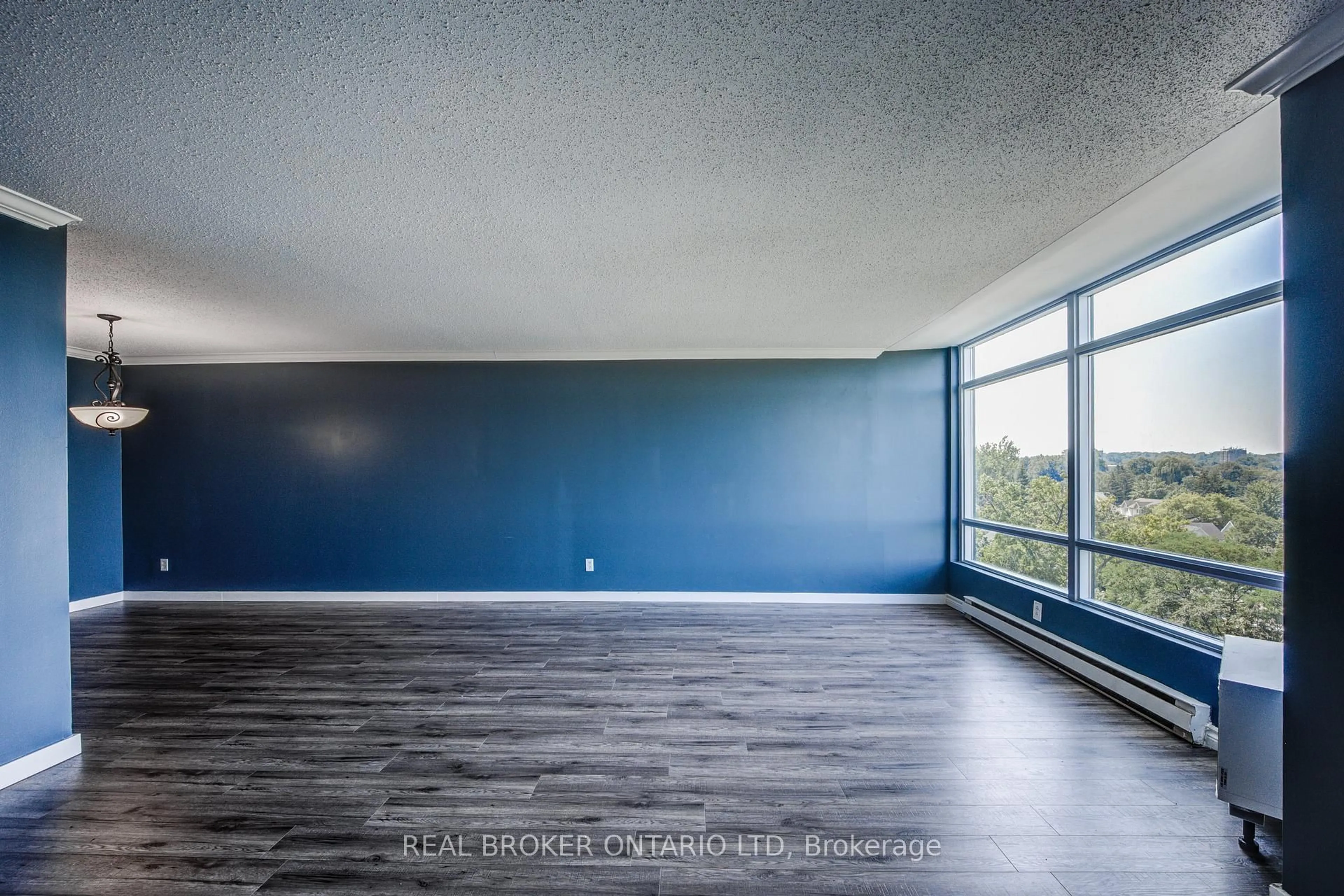 Unknown for 45 Pond Mills Rd #803, London South Ontario N5Z 4W5