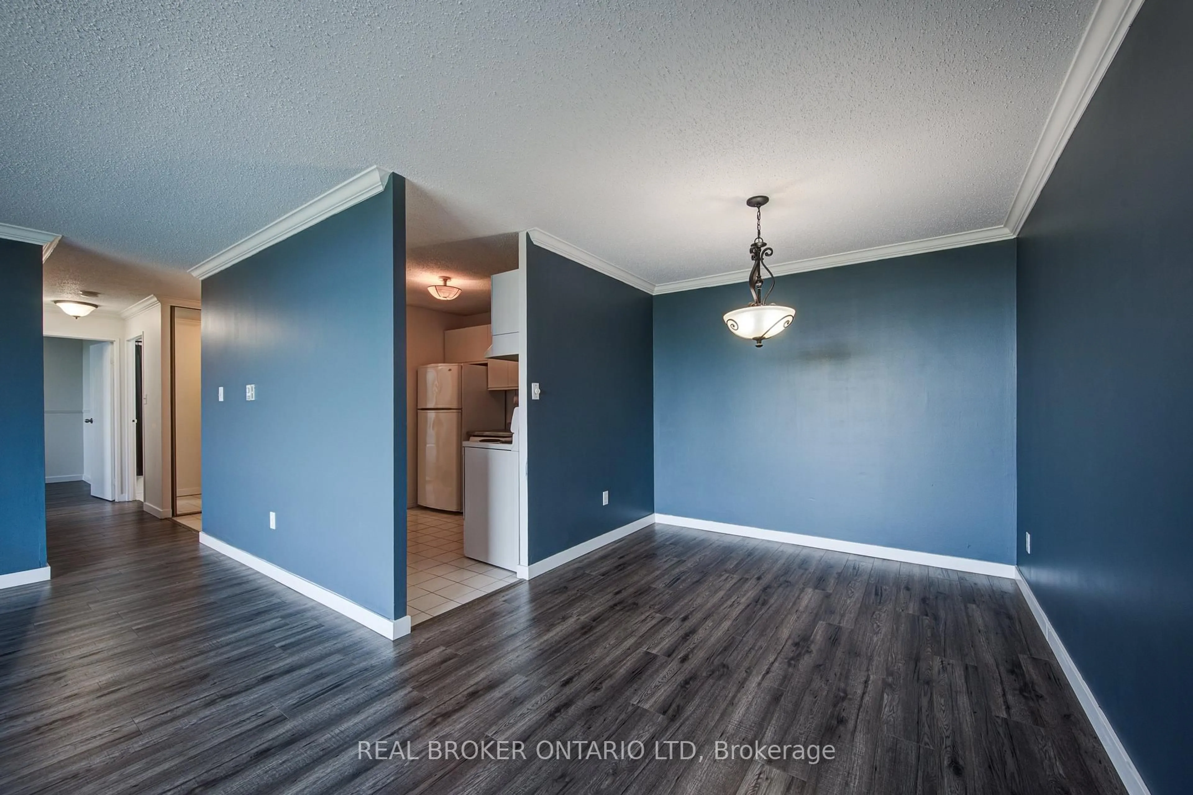 A pic of a room for 45 Pond Mills Rd #803, London South Ontario N5Z 4W5