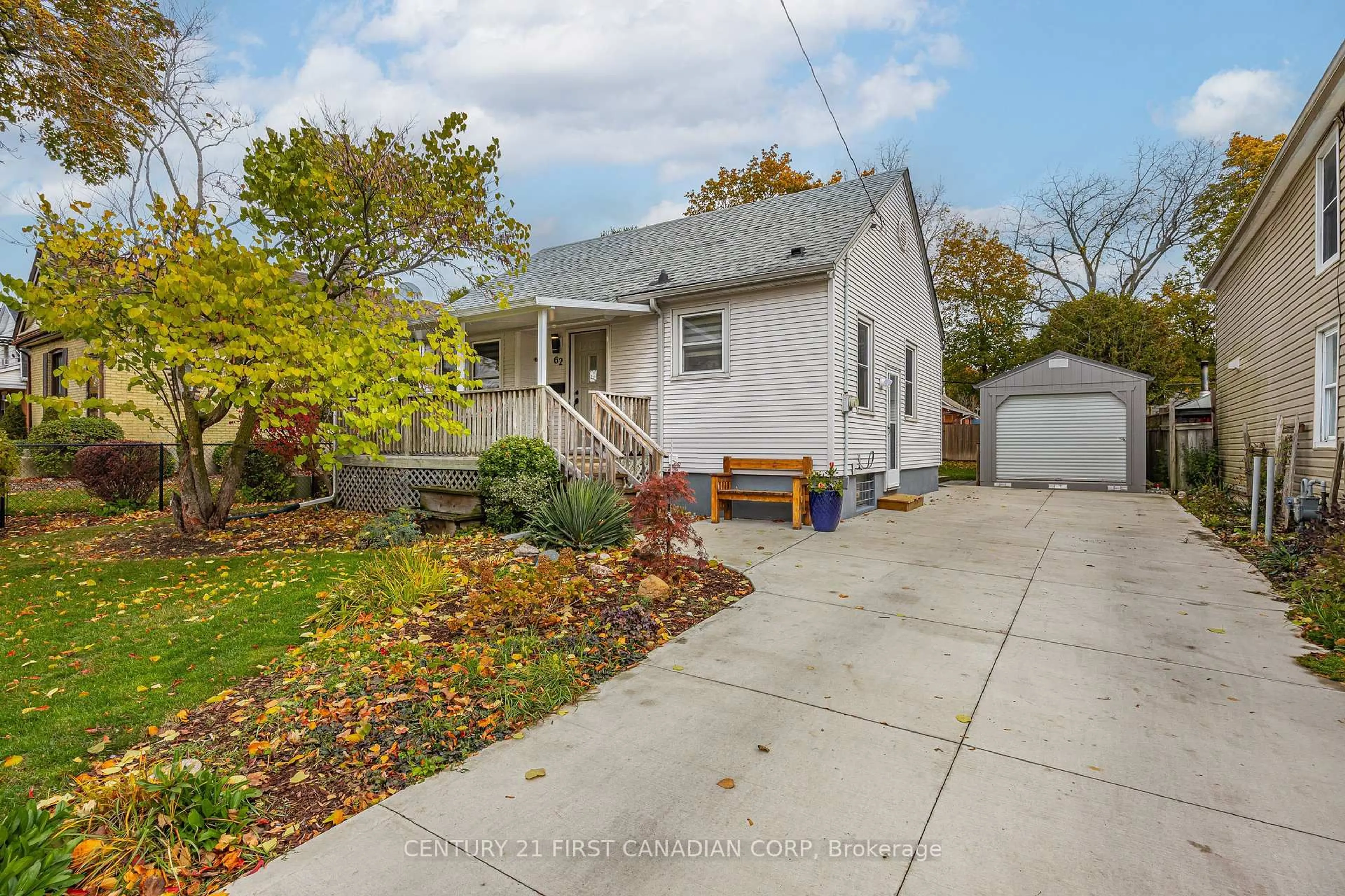 A pic from outside/outdoor area/front of a property/back of a property/a pic from drone, street for 62 Linwood St, London East Ontario N5Y 1W2